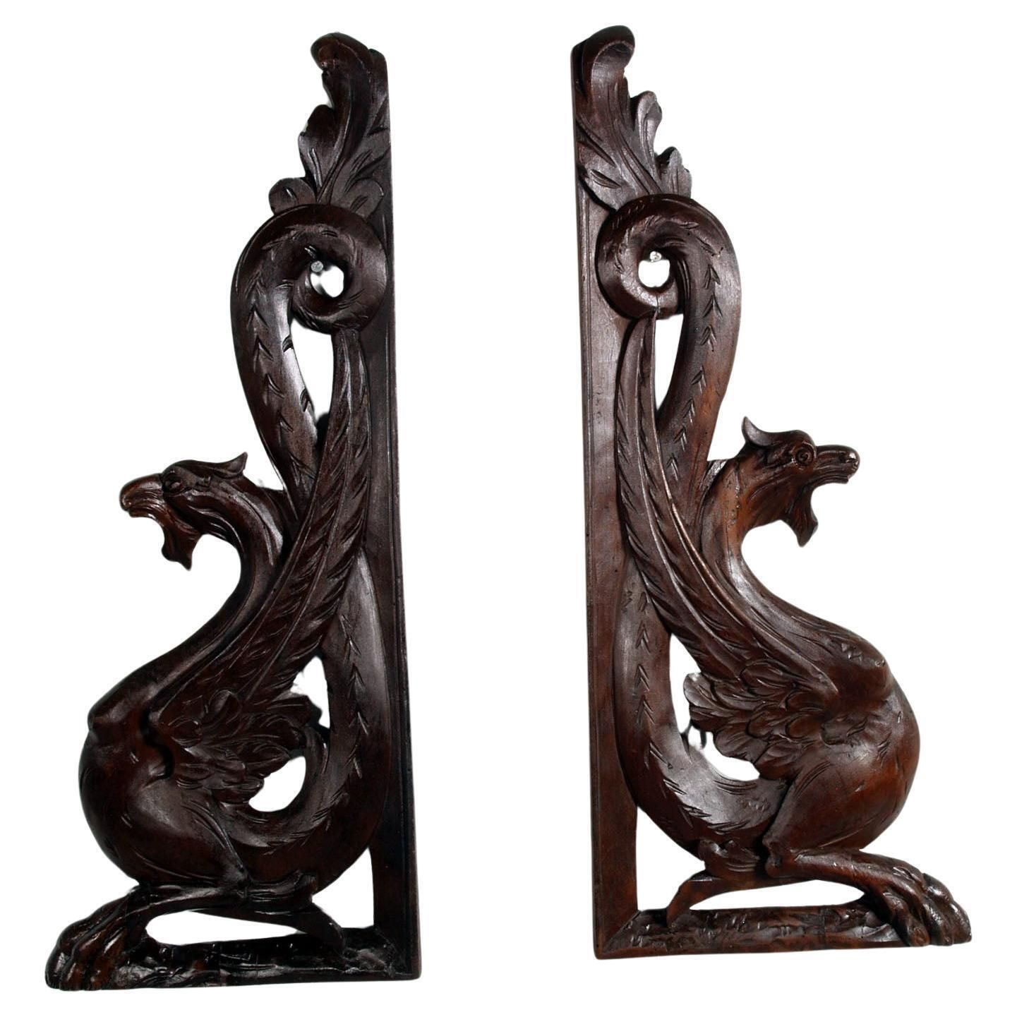 Large Winged Griffin By Bottega Cadorin, For Testolini & Salviati, Carved Walnut