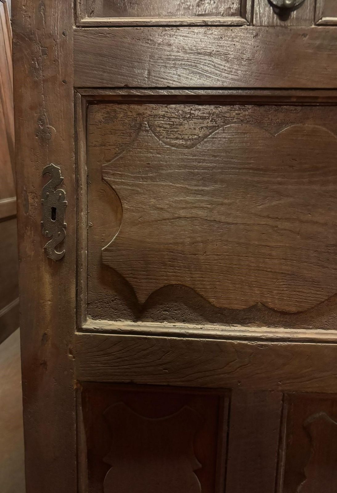 Walnut Wood Entrance Door With One Leaf Door And Carved Wavy Panels, Italy photo 4159.0