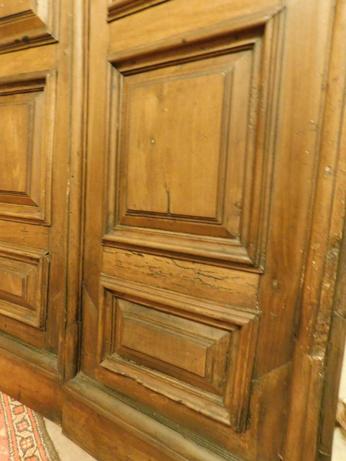 photo furniture Double Door In Walnut Wood, Two Paneled Leaves, Italy