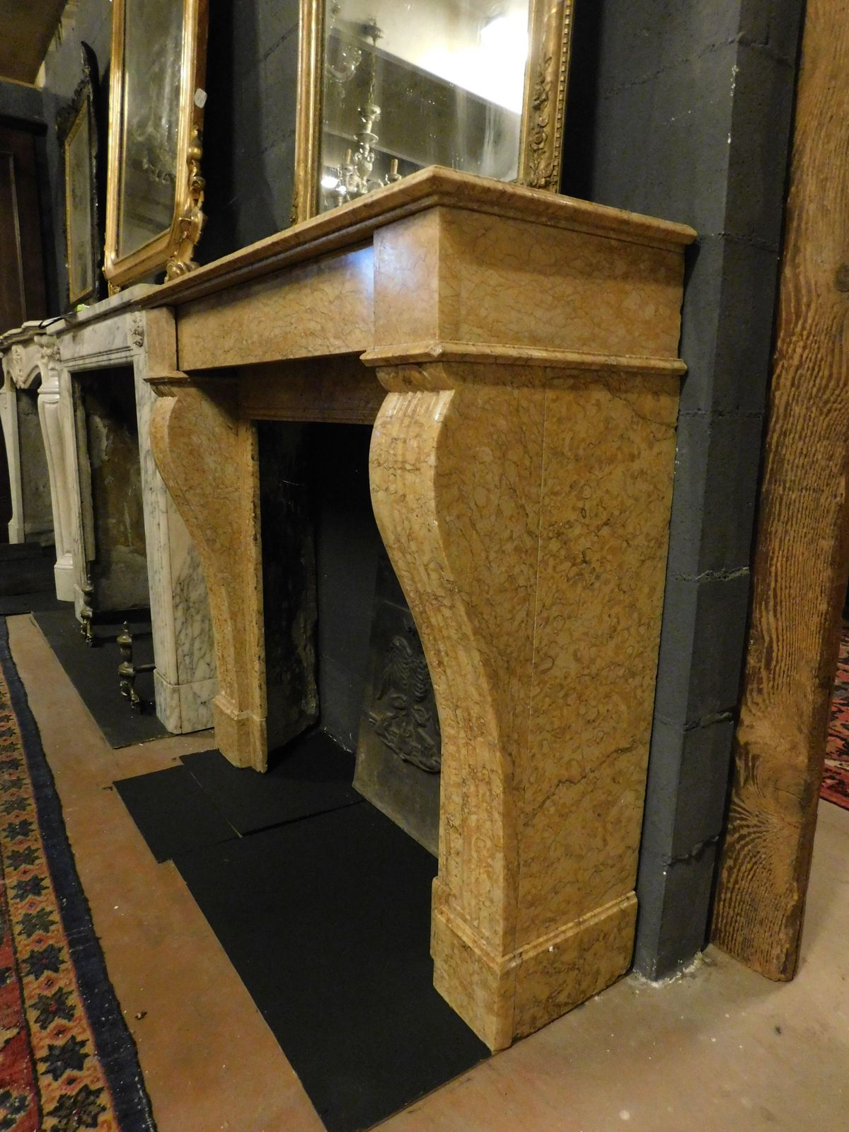 Mantle Fireplace In Yellow Marble Royal Of Verona, Italy photo 2946.0