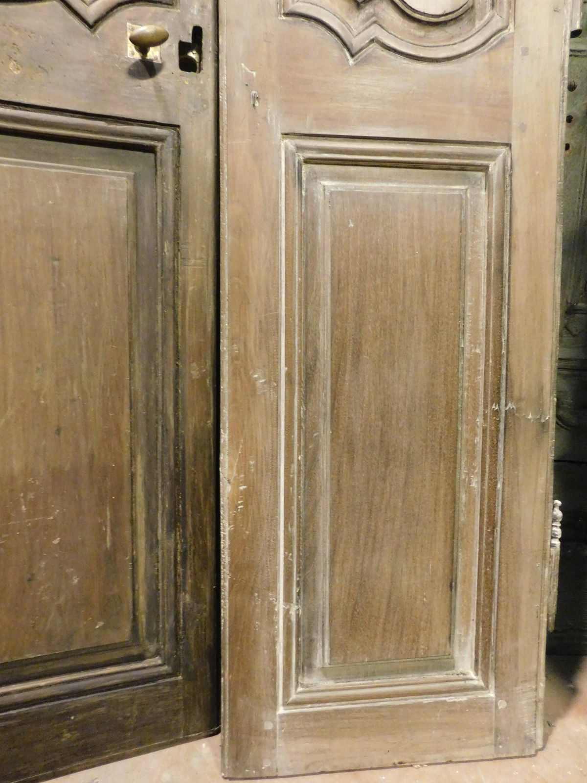 Set Of 7 Double Wing Doors, Carved In Walnut, Italy photo vinterior