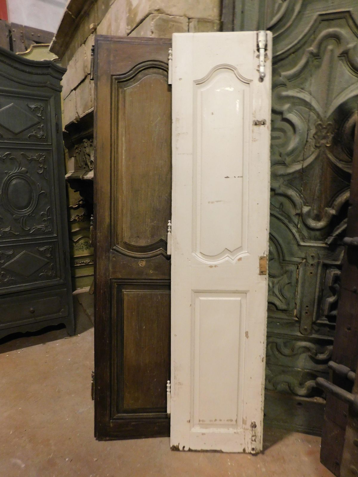 Set Of 7 Double Wing Doors, Carved In Walnut, Italy photo vintage