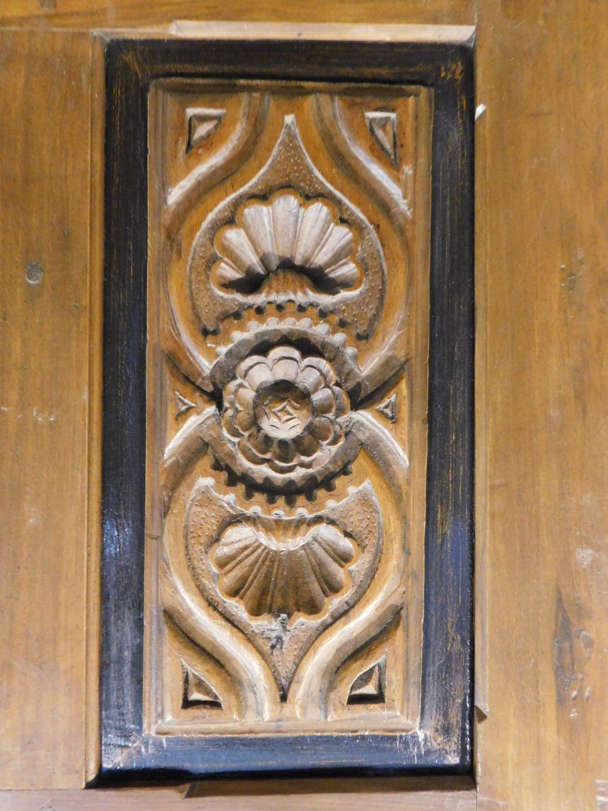 Walnut Door, For Interiors, Both Lacquered And Carved, Italy photo 4424.0