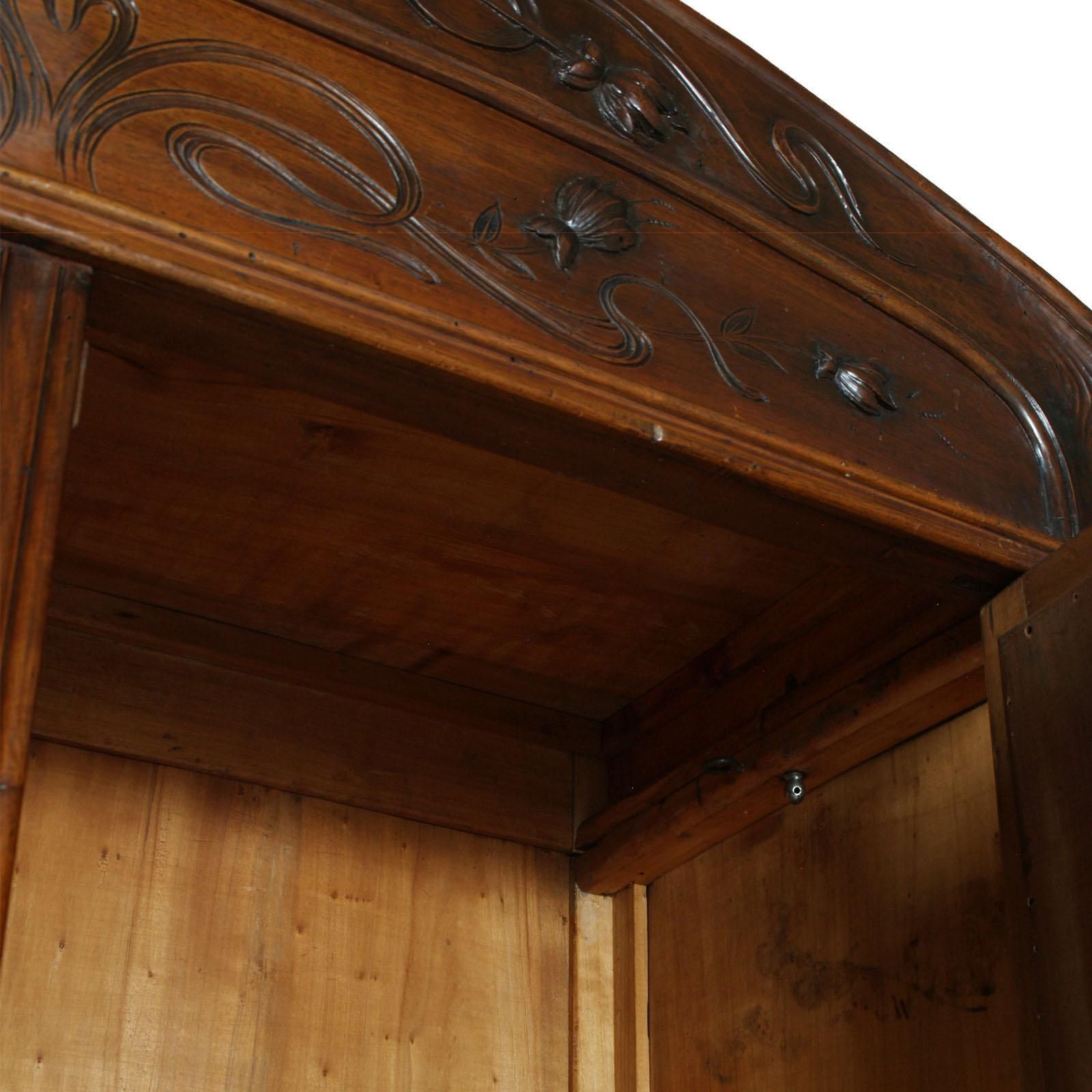 photo buy Art Nouveau, Wardrobe , Chest Of Drawers By Vincenzo Cadorin Venezia In Walnut