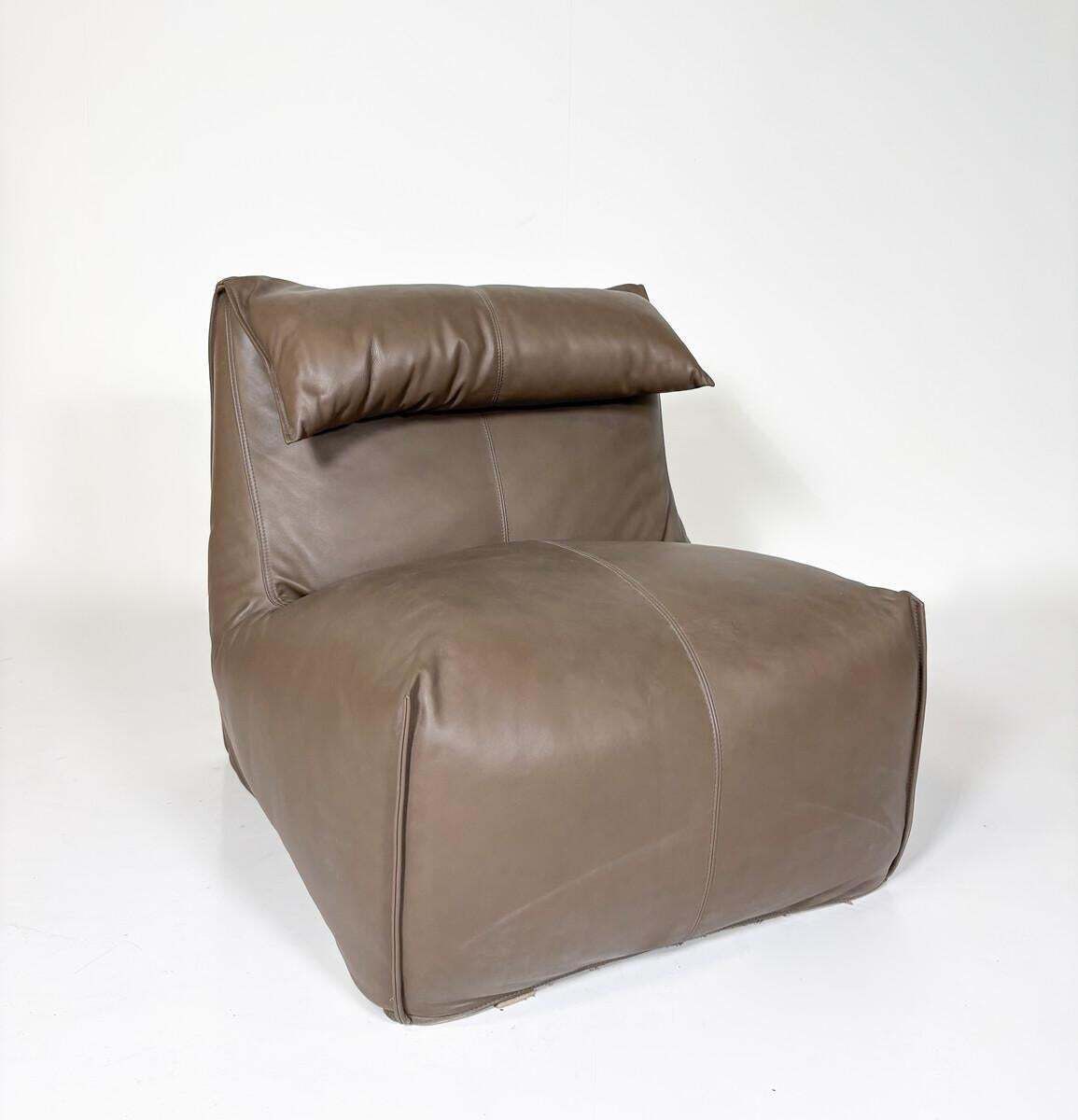 “Le Bambole” Chair By Mario Bellini For B&B Italia   1970s   New Upholstery photo furniture