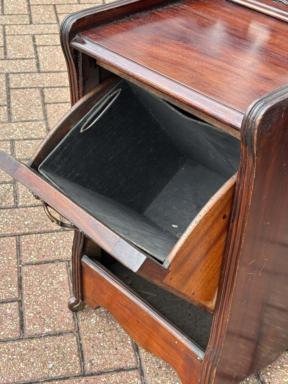 Victorian Mahogany Fireside Coal / Log Cabinet, On Castors, Removable Liner photo vinterior