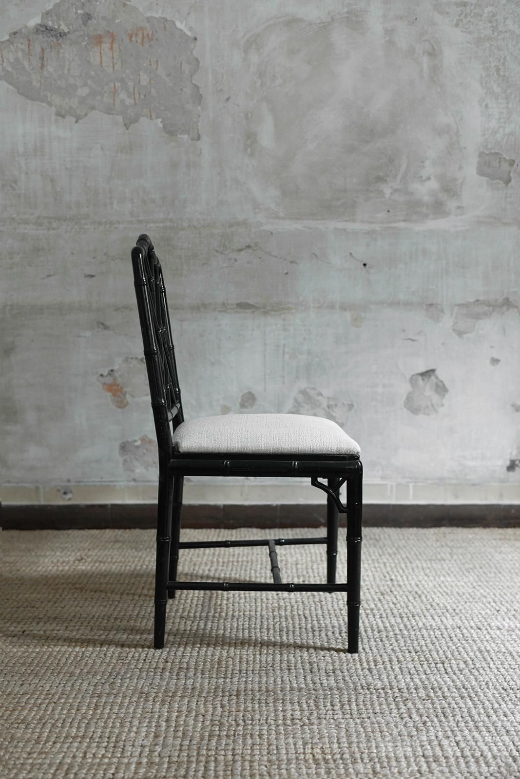 Set Of 4 Chippendale Style Faux Bamboo Black Lacquered Chairs, 1970s photo Furniture