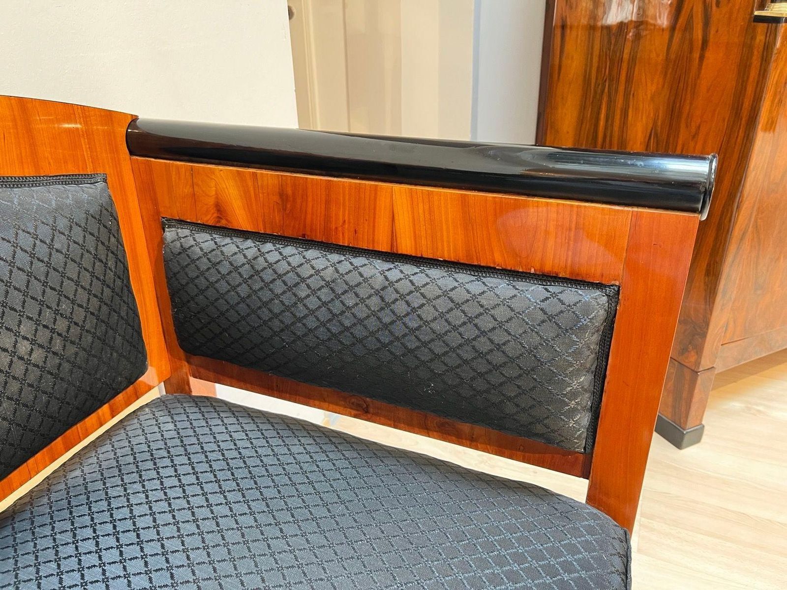4955.0 Biedermeier Sofa, Cherry Veneer, Horsehair, South Germany Circa 1830 photo