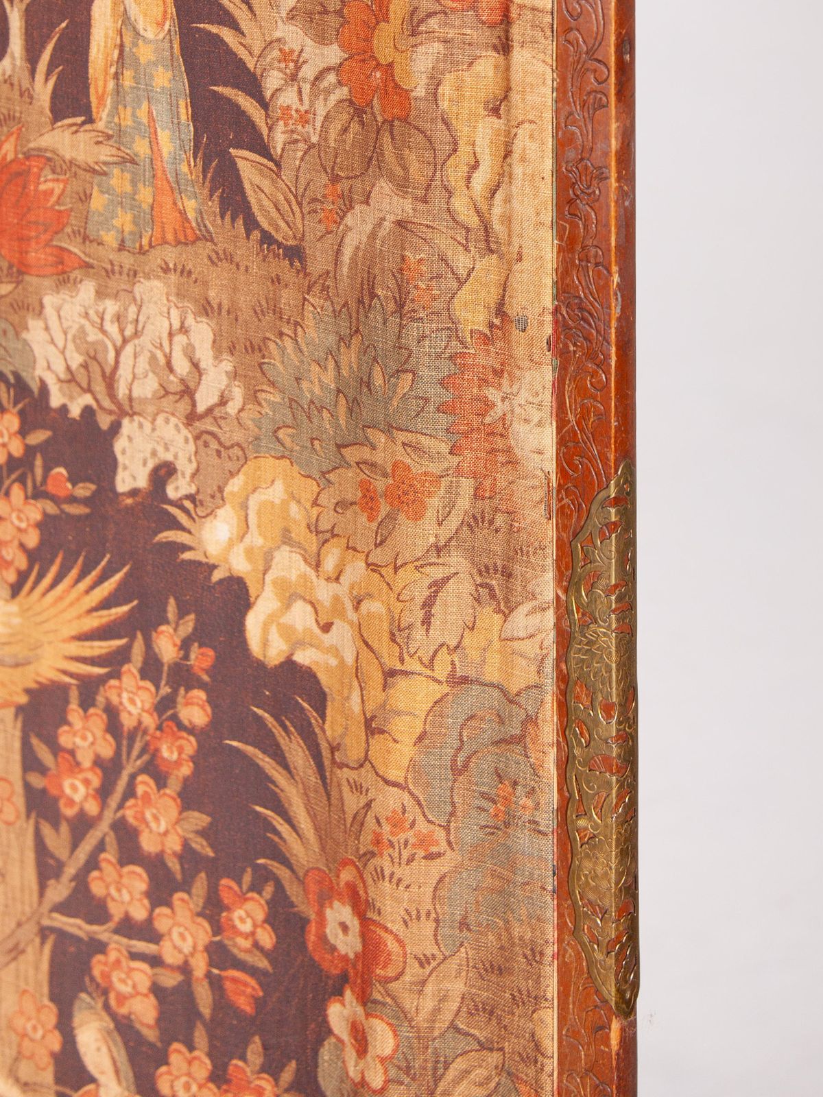 Victorian Four Panel Screen, Roomdivider In Carved Wood, Poetic Design In Fabric photo Home Decor