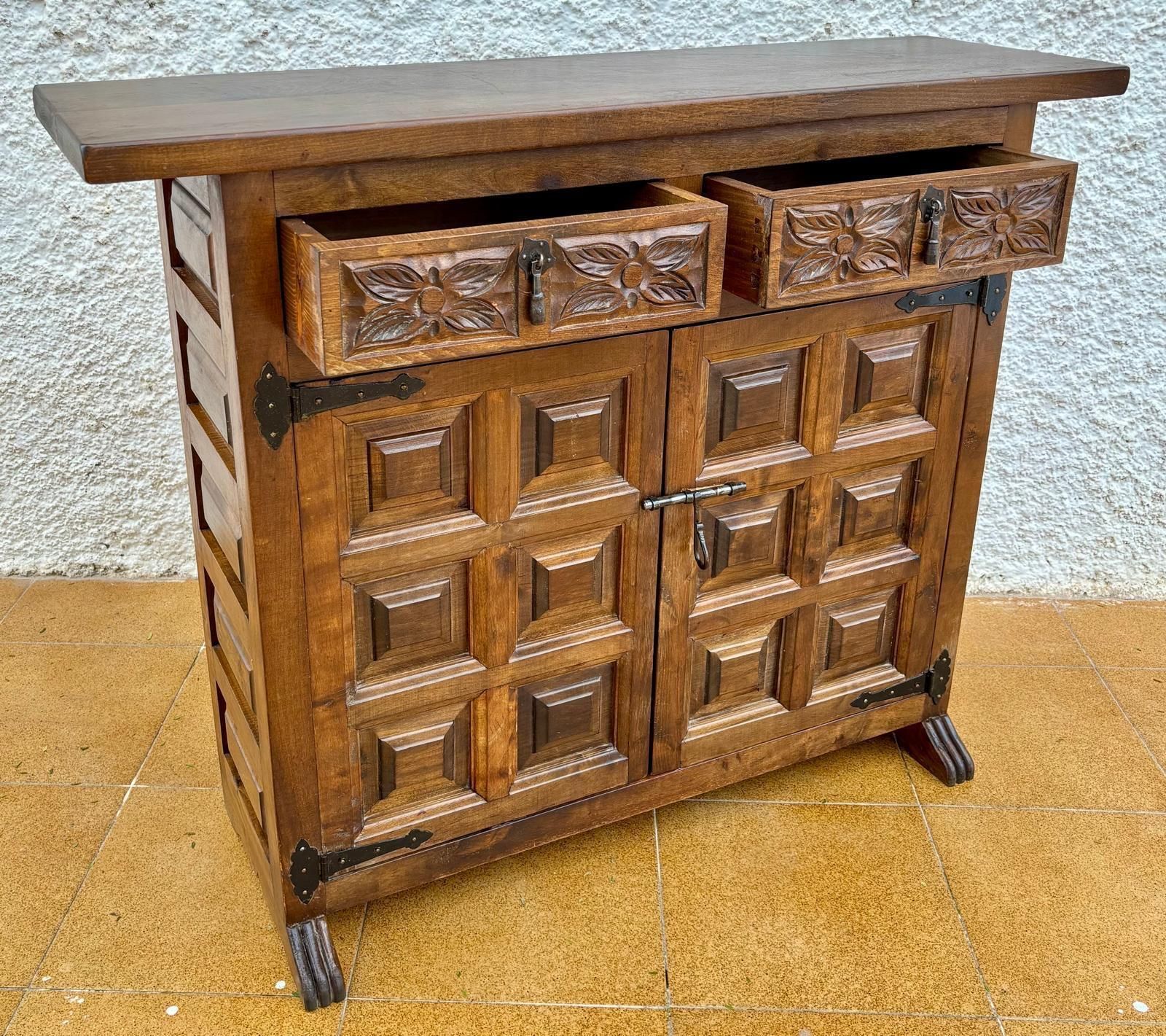 20th Century Catalán Spanish Dresser Carved In Walnut With Two Carved Drawers, 1 photo 3081.0
