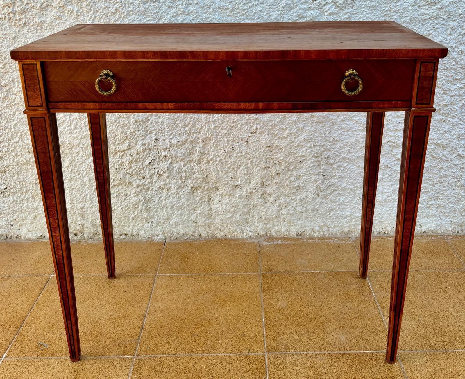 Table française en placage de noyer, années 1940 photo furniture