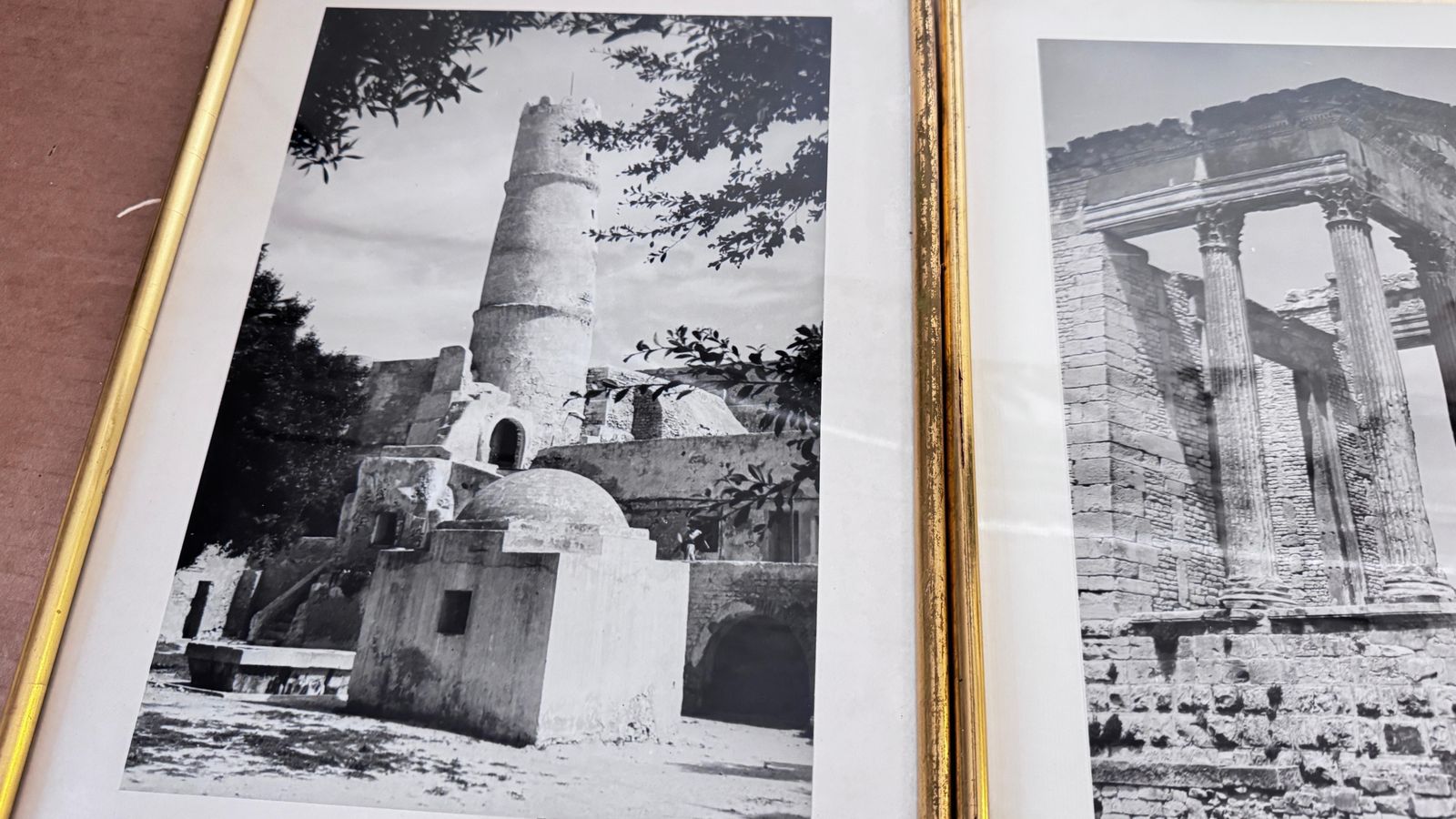 478.0 Set Of 3 Framed Black And White Photographs 1950s Monuments Gold Frames photo