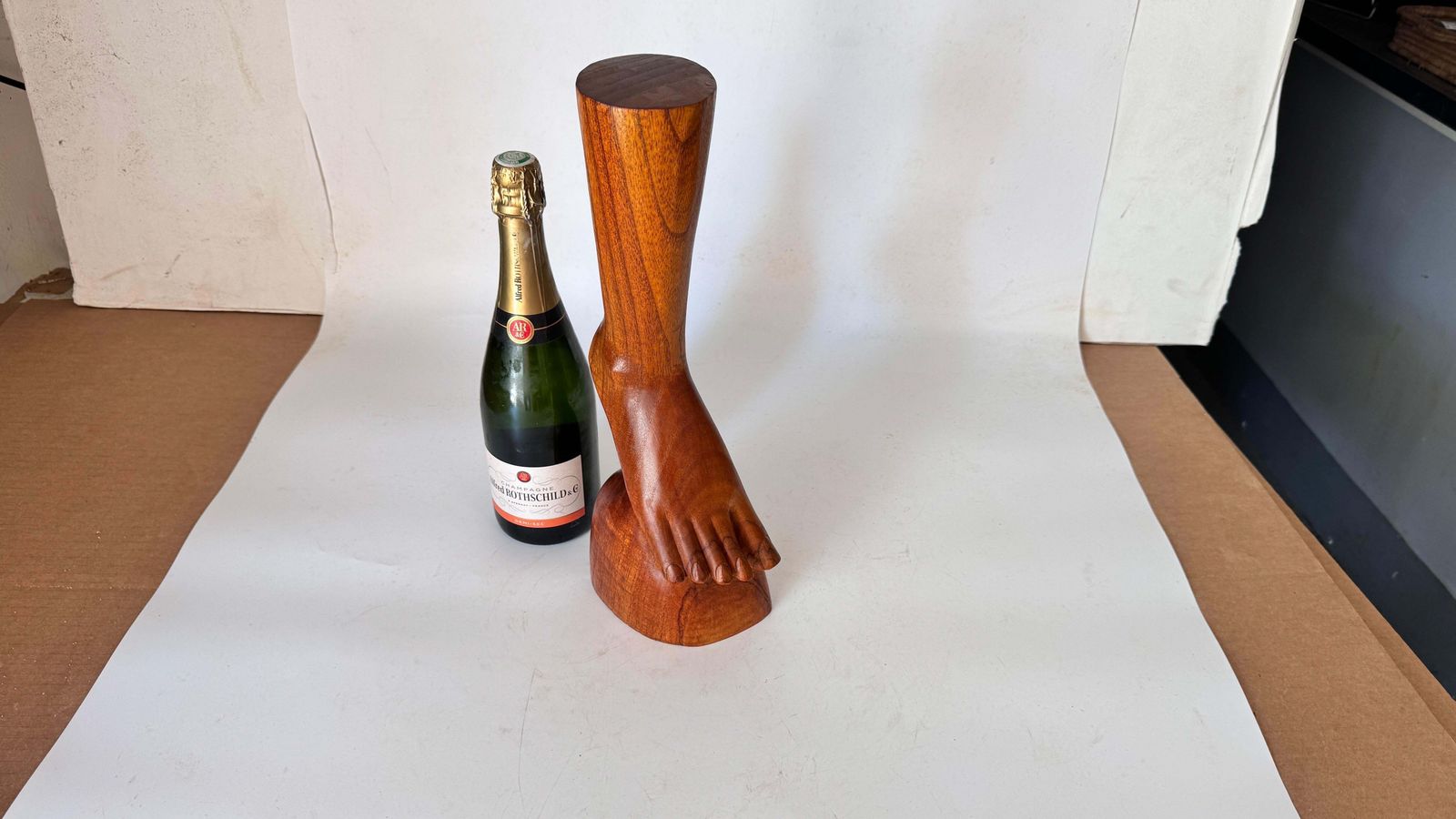 Sculptural Foot & Ankle Jewelry Display In Patinated Wood – Decorative photo furniture