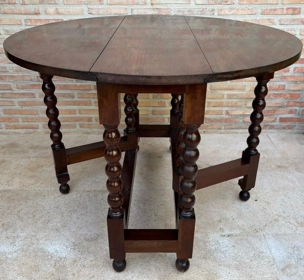 Table à manger ronde française à abattants, 1900 photo 3137.0