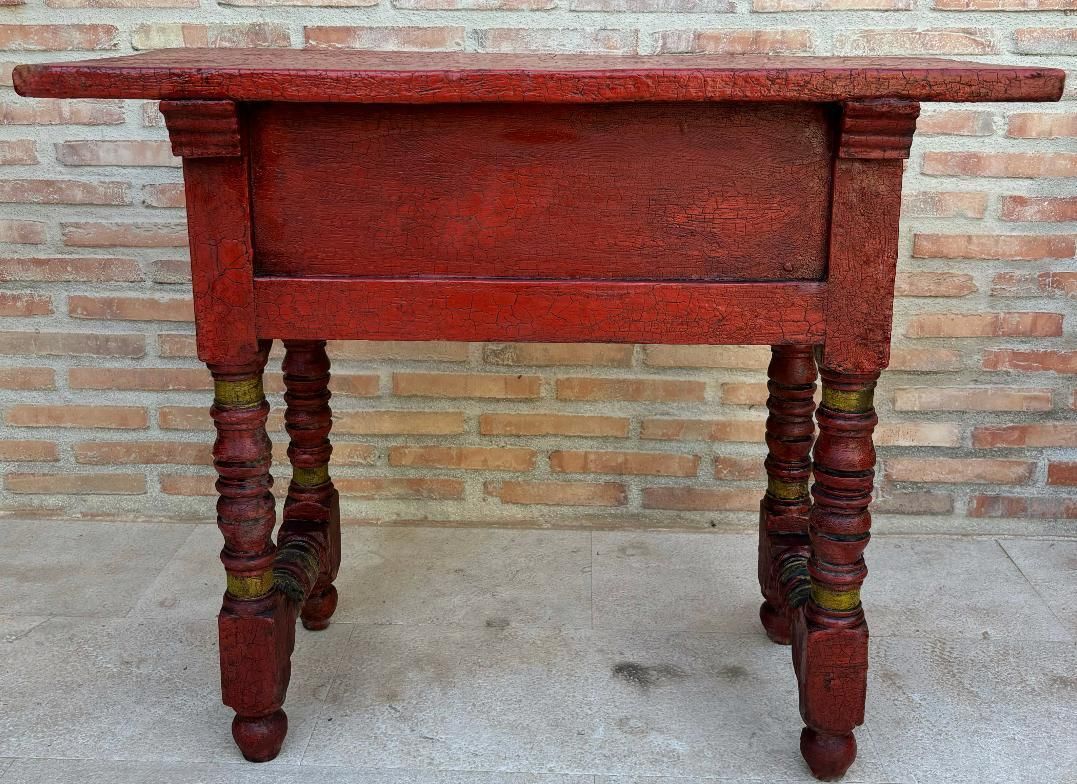 Console laquée rouge à dorures et tablier sculpté, années 1940 photo Mobilier