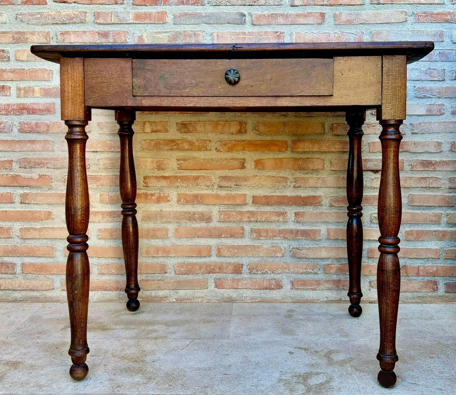 Table d'appoint ou table de travail française en chêne, début du XXe siècle, années 1920 photo for sale