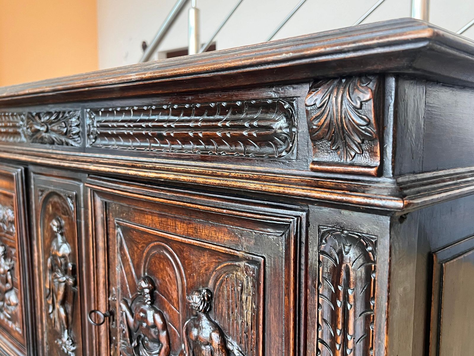 Mobilier Cabinet Renaissance néerlandais sculpté à la main, XIXe siècle photo