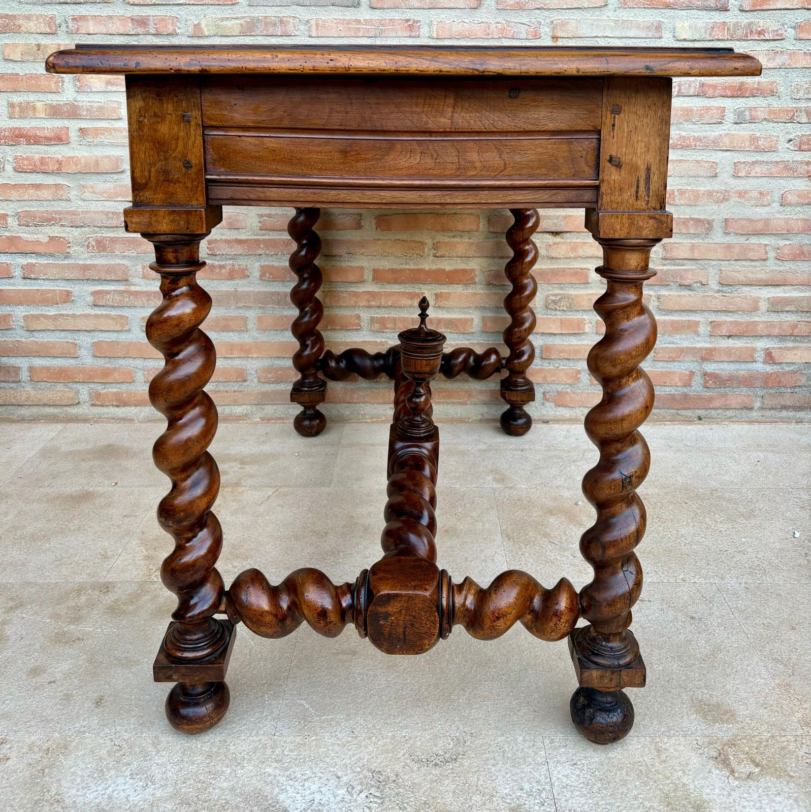 photo for sale Bureau d'époque en noyer français