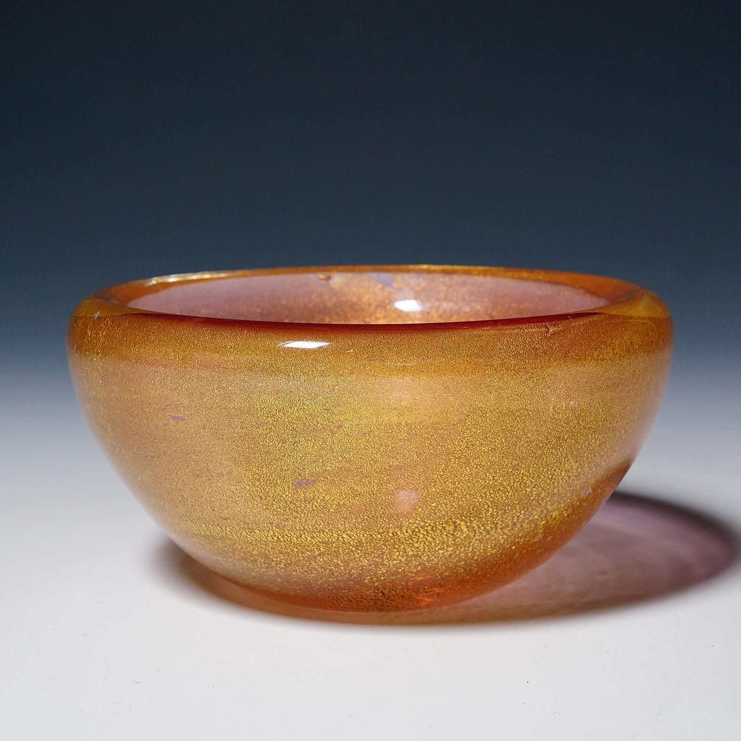 Seguso Sommerso Bowl With Gold Powder Murano Ca. 1950s photo furniture