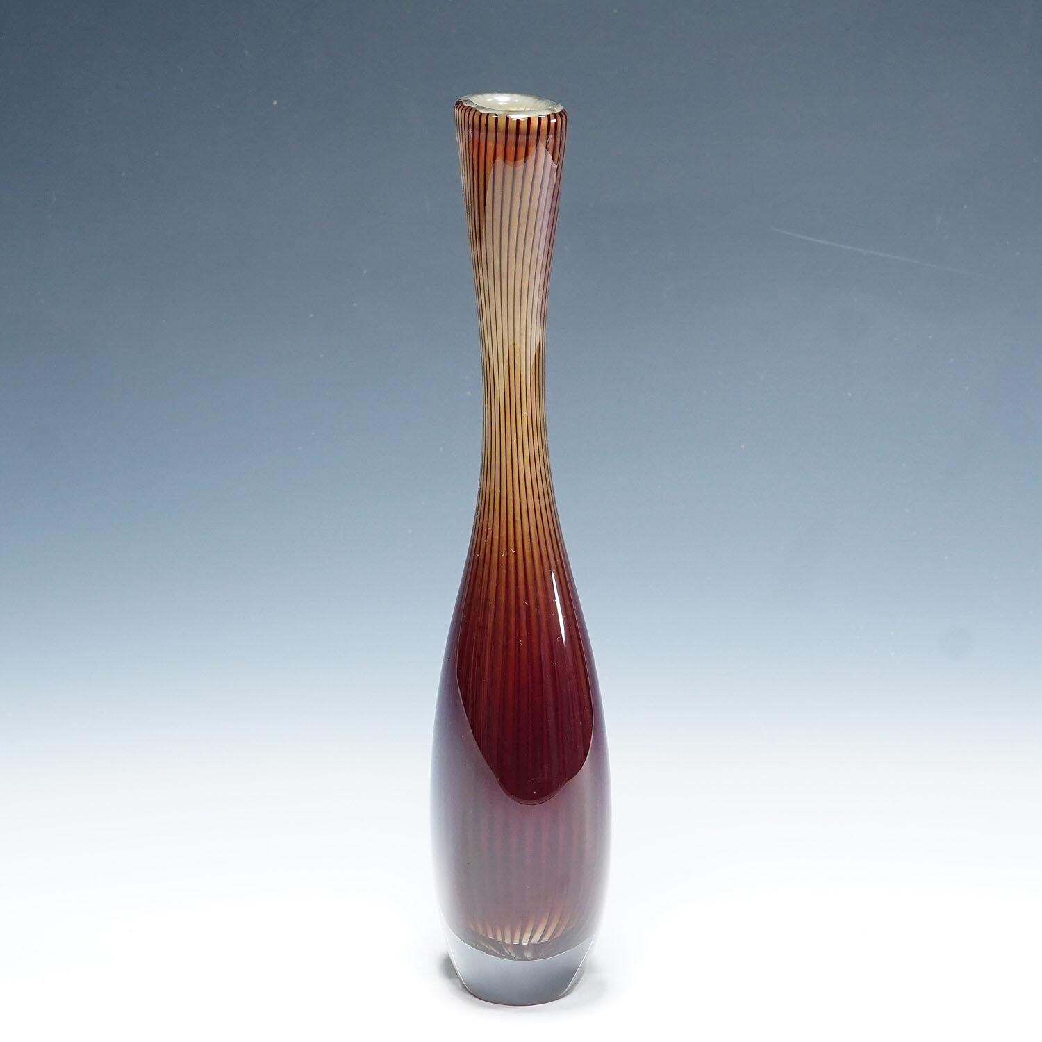 Large Colora Vase By Vicke Lindstrand For Kosta 1953 photo for sale