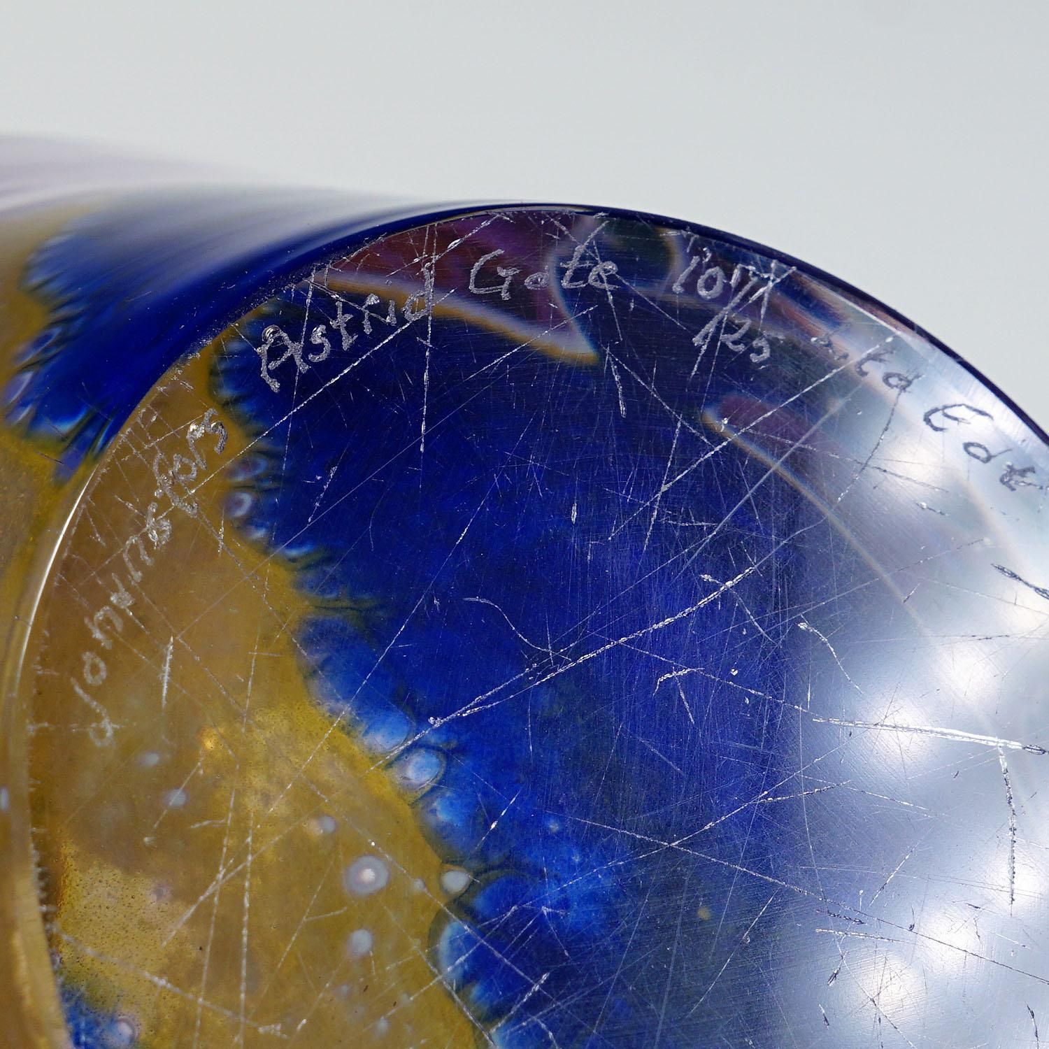 photo for sale Vintage Art Glass Bowl 'Tulpan' By Astrid Gate 2006
