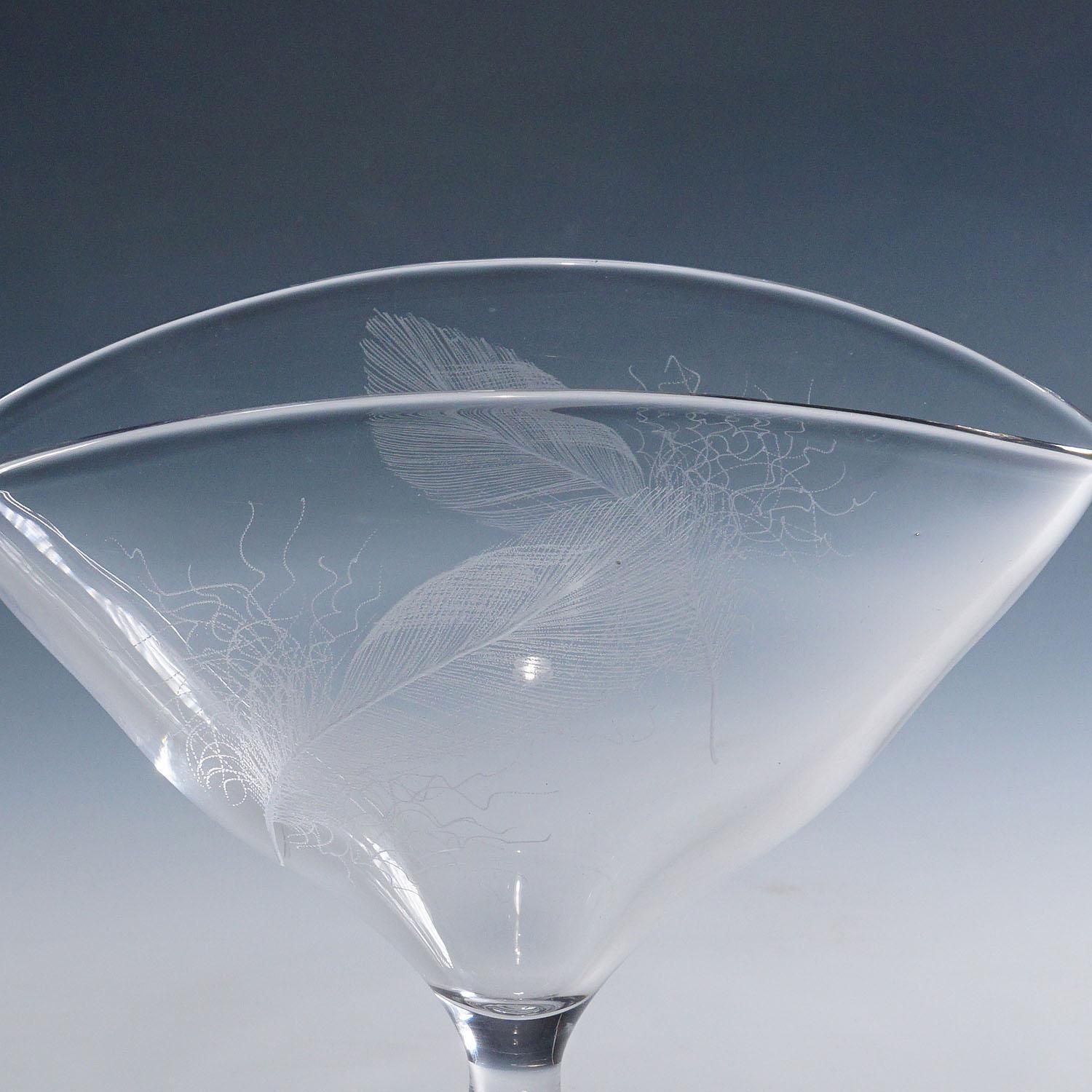 Footed Bowl With Feather Decoration By Vicke Lindstrand For Kosta 1950s photo Home Decor