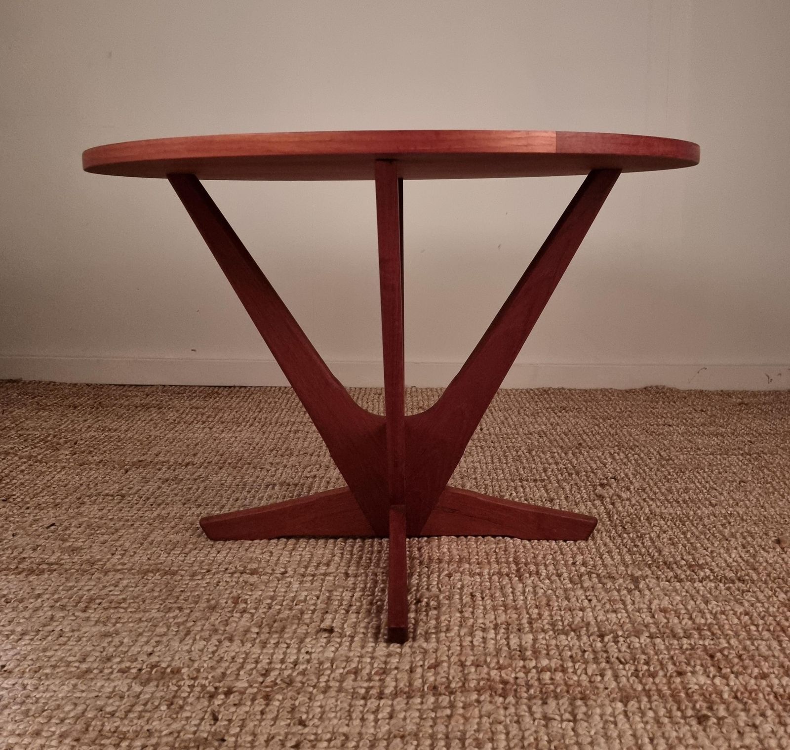 photo furniture Søren Georg Jensen, Coffee Table 'Kubus' For Tønder Møbelfabrik, Midcentury