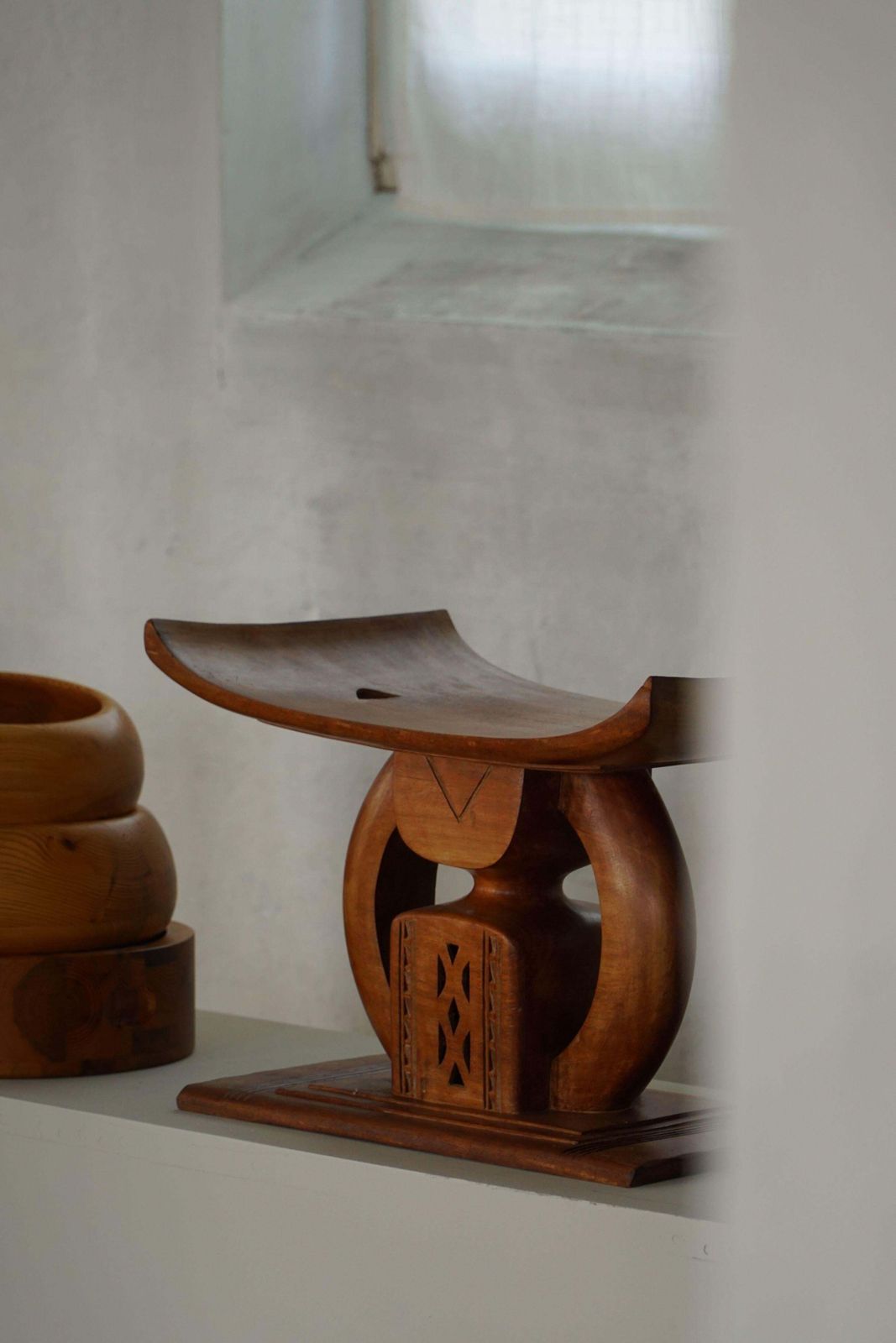 photo for sale West African Ashanti Stool In Carved Hardwood, 20th Century