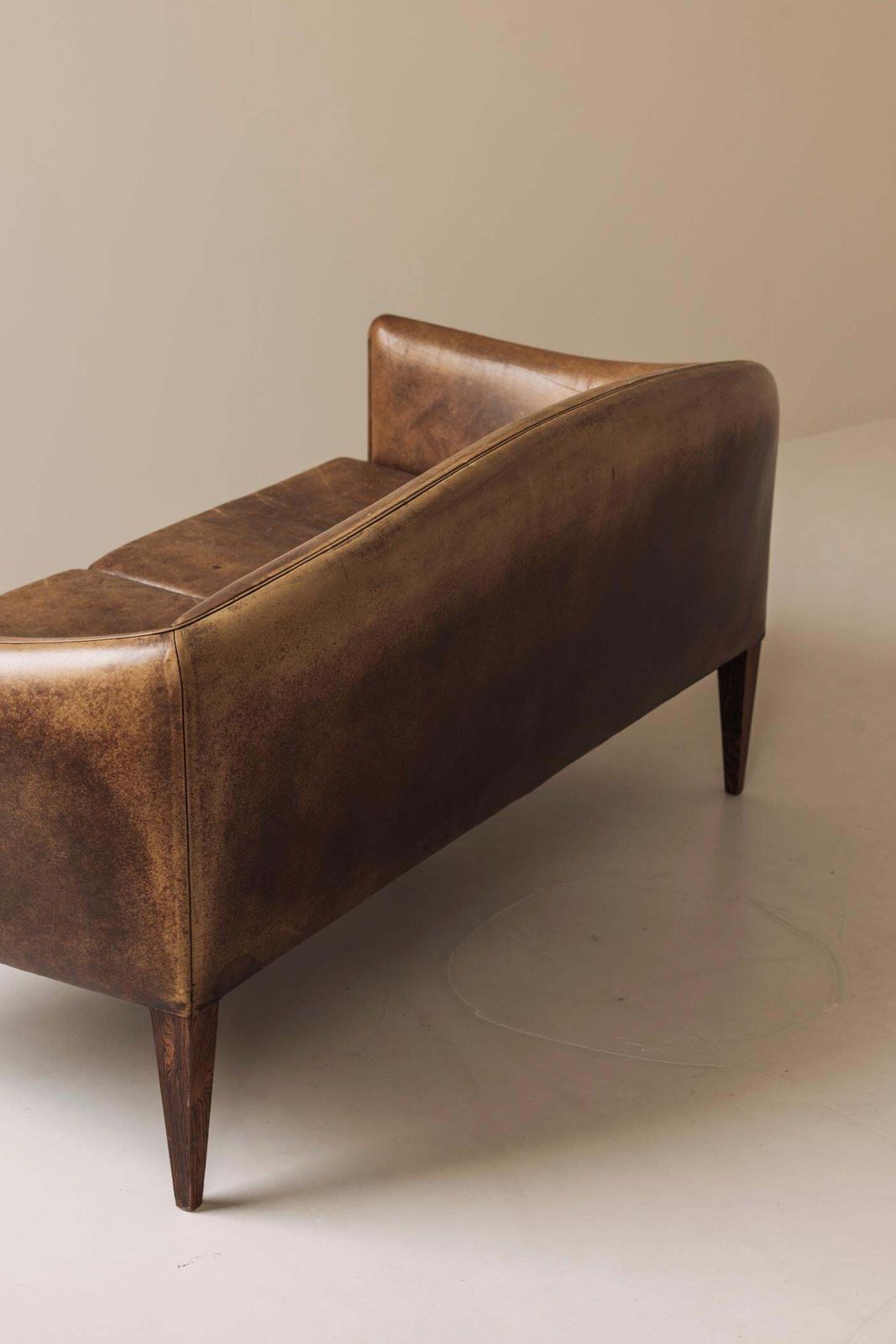 photo vintage V12 Sofa By Illum Wikkelsø For Holger Christiansen, Denmark, 1960s