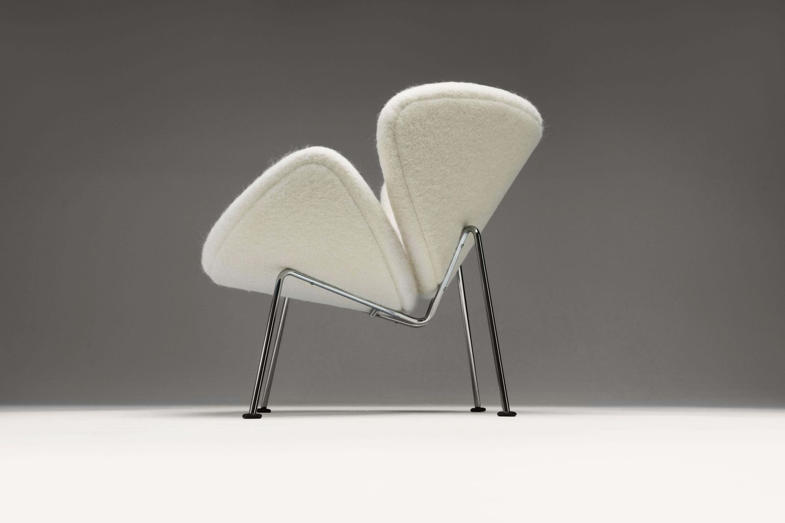 Orange Slice Chairs By Pierre Paulin For Artifort, 1980s, Set Of 2 photo vinterior