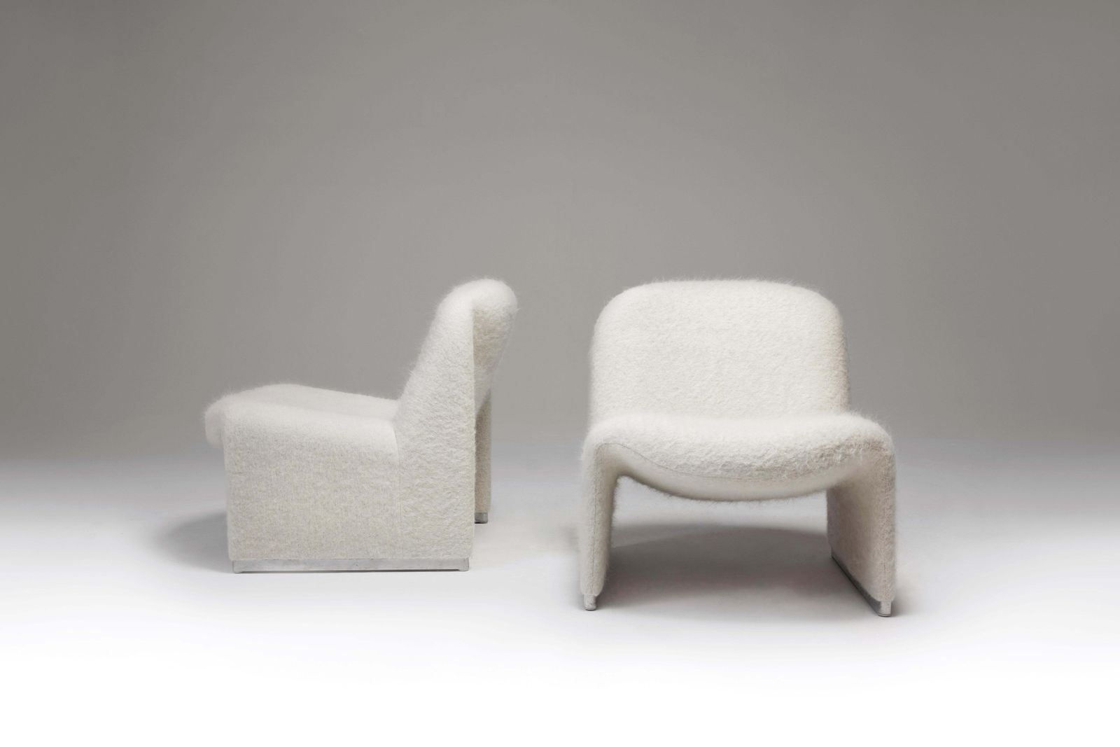 Alky Chairs By Giancarlo Piretti For Artifort In Pierre Frey, 1970s, Set Of 2 photo for sale