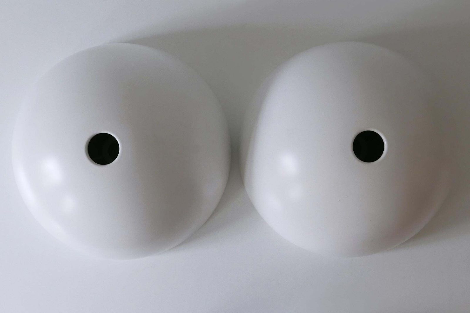 photo vintage Set Of Two Gorgeous Huge Table Lamps 'Brasa 365' By Ikea Sweden 2000s