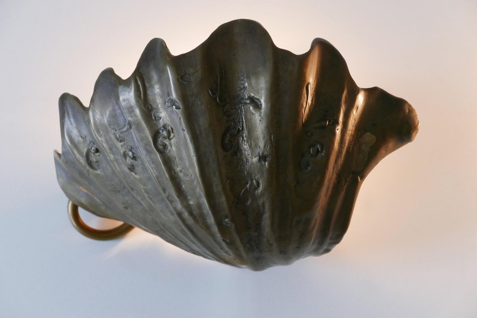 photo furniture Set Of Two Rare Mid Century Modern Cast Bronze Sea Shell Sconces Germany 1960s