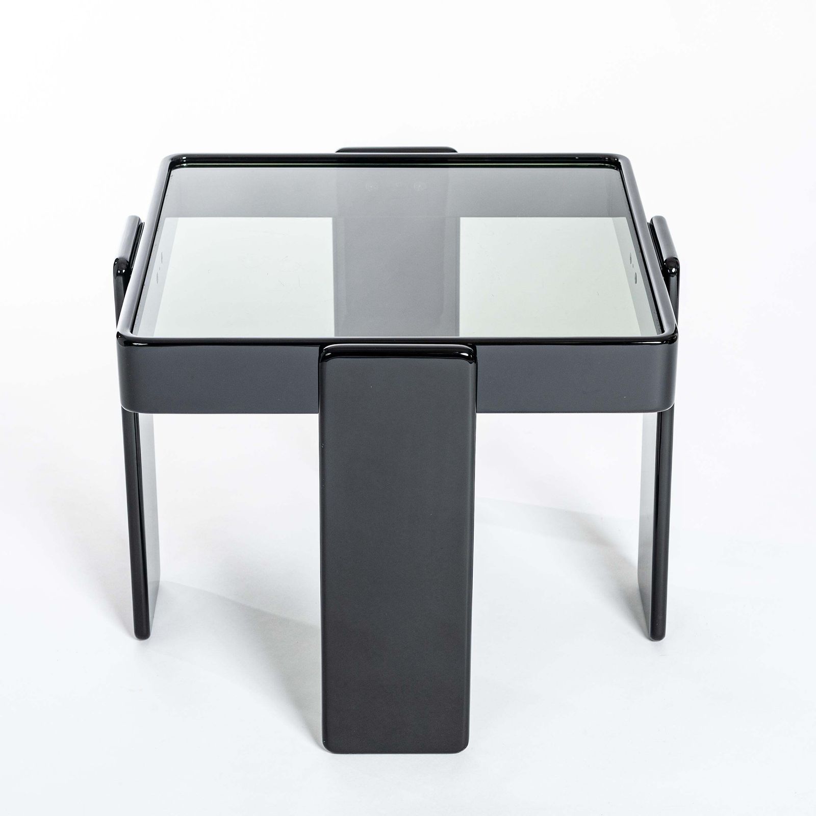 photo vinterior Italian Midcentury Gianfranco Frattini Black Nesting Tables For Cassina, 1960s