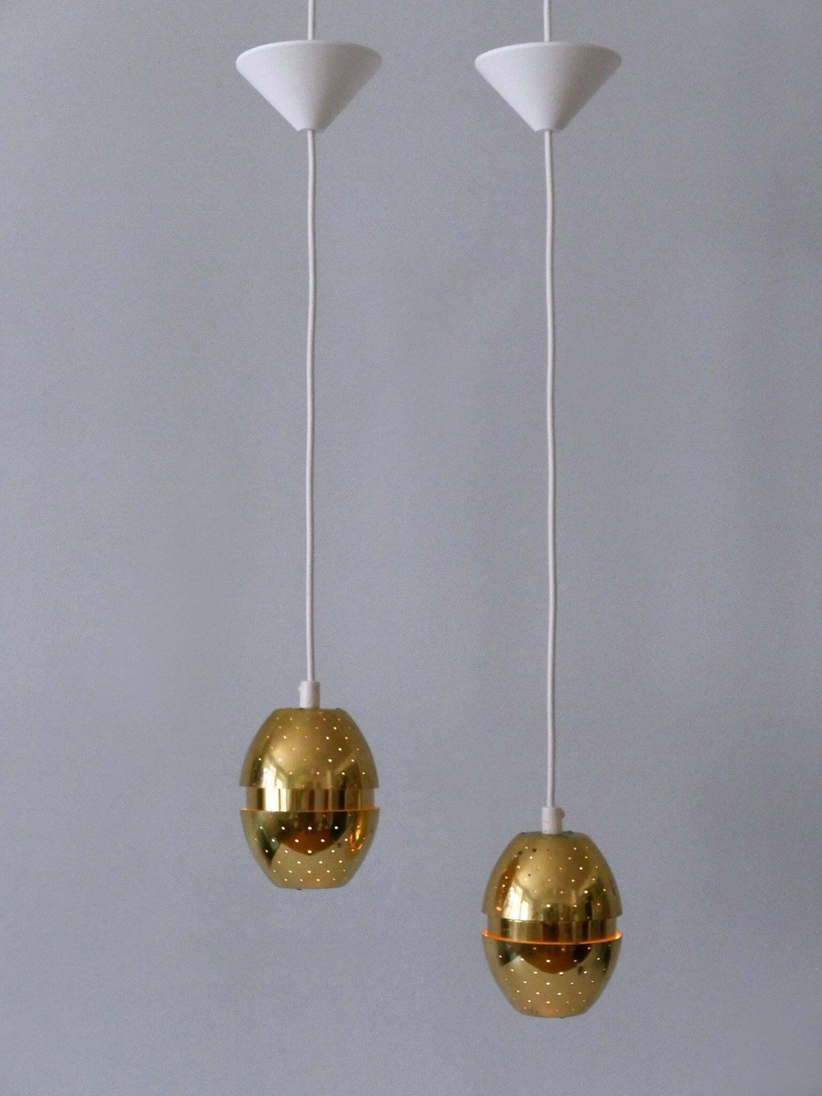 photo vintage Set Of Two 'Egg' Pendant Lamps By Hans Agne Jakobsson For Ab Markaryd, Sweden
