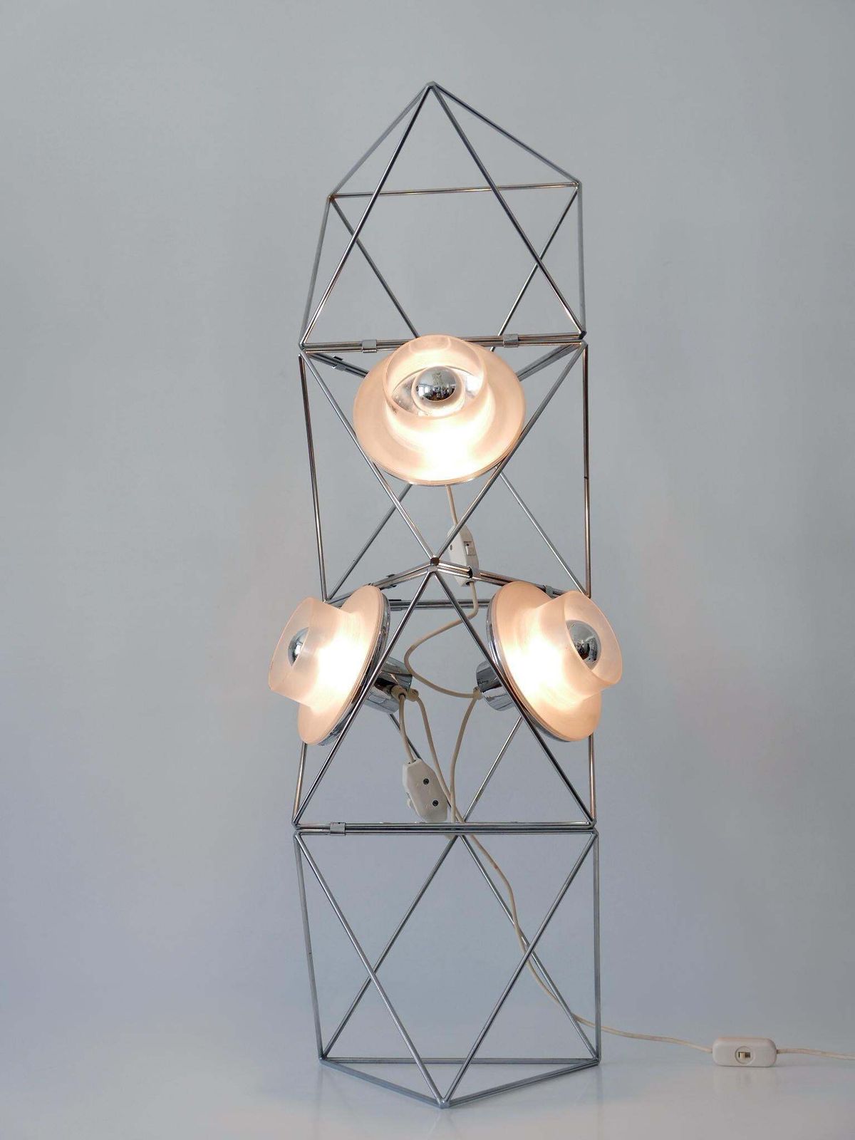 Rare Sculptural 'Poliedra' Floor Lamp By Felice Ragazzo For Guzzini Italy 1970s photo vinterior
