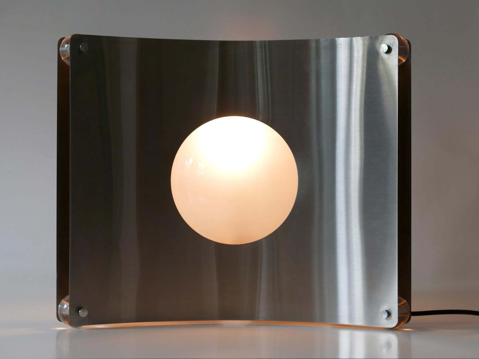 photo furniture Sculptural Floor Or Table Lamp 'Taw' By Luigi Massoni For Guzzini Italy 1960s