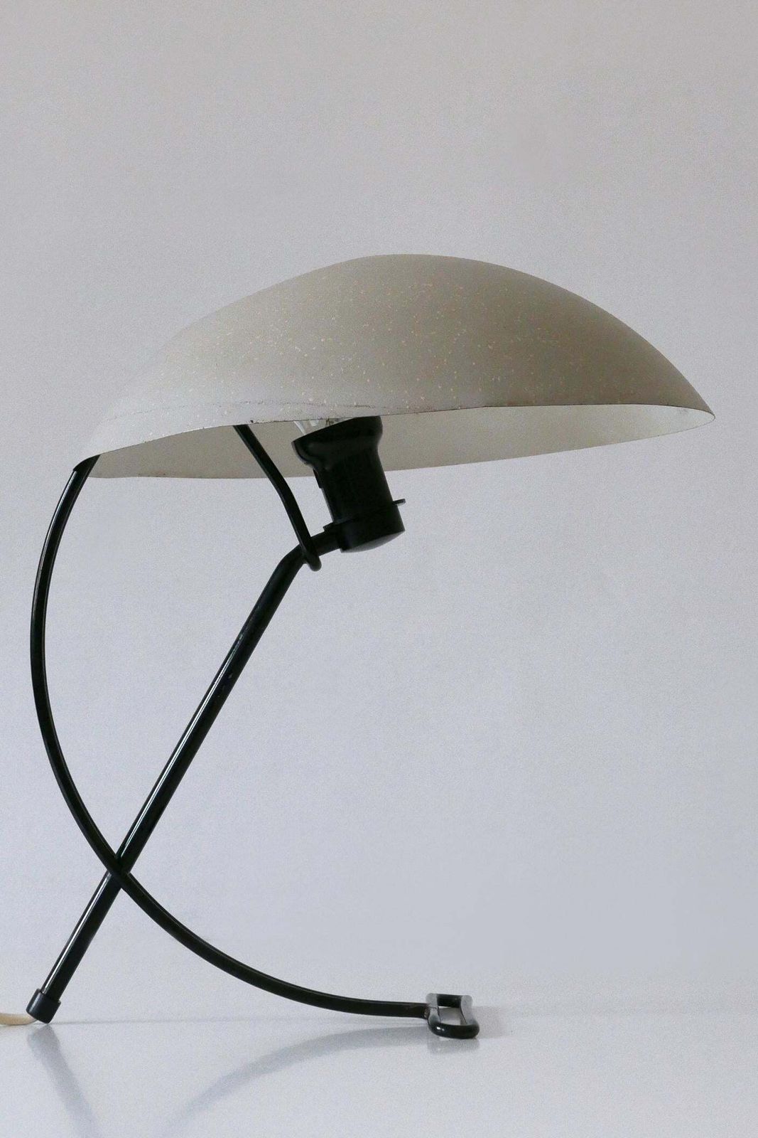 photo vintage Mid Century Nb100 Table Lamp Or Desk Light By Louis Kalff For Philips 1950s