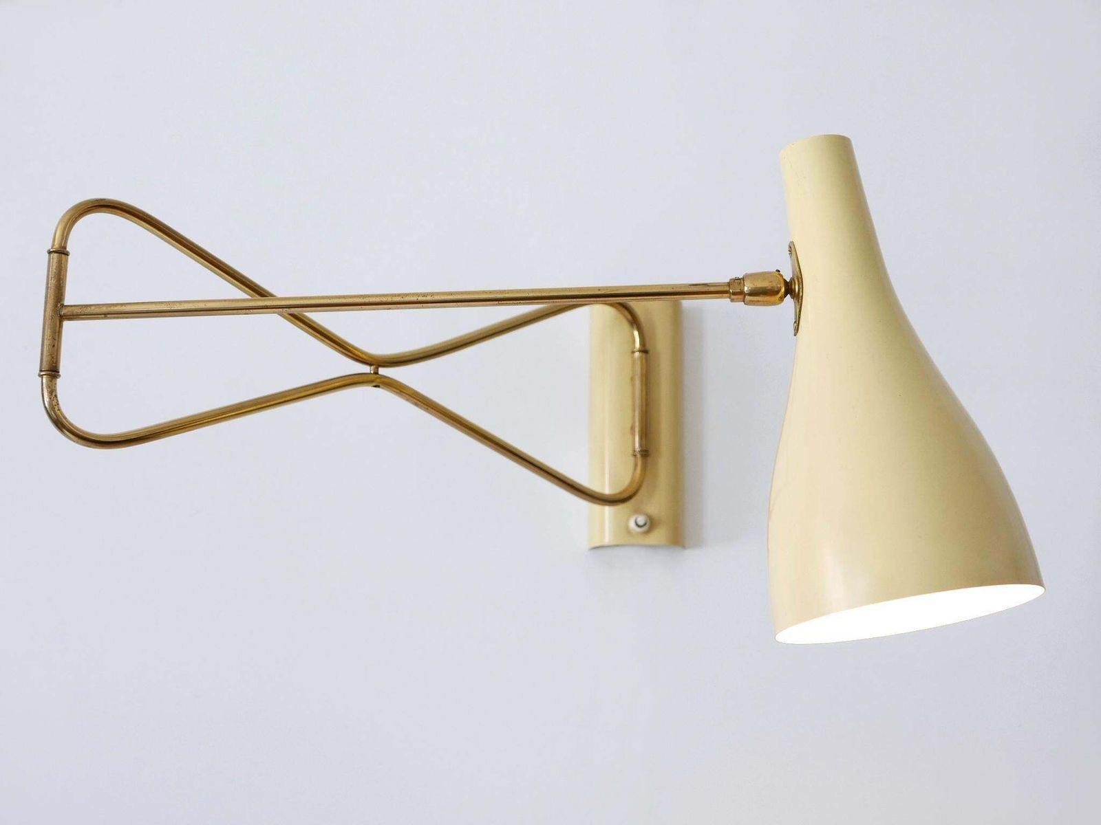 Rare & Elegant Mid Century Modern Wall Lamp '9590/28' By Cosack Germany 1950s photo vinterior