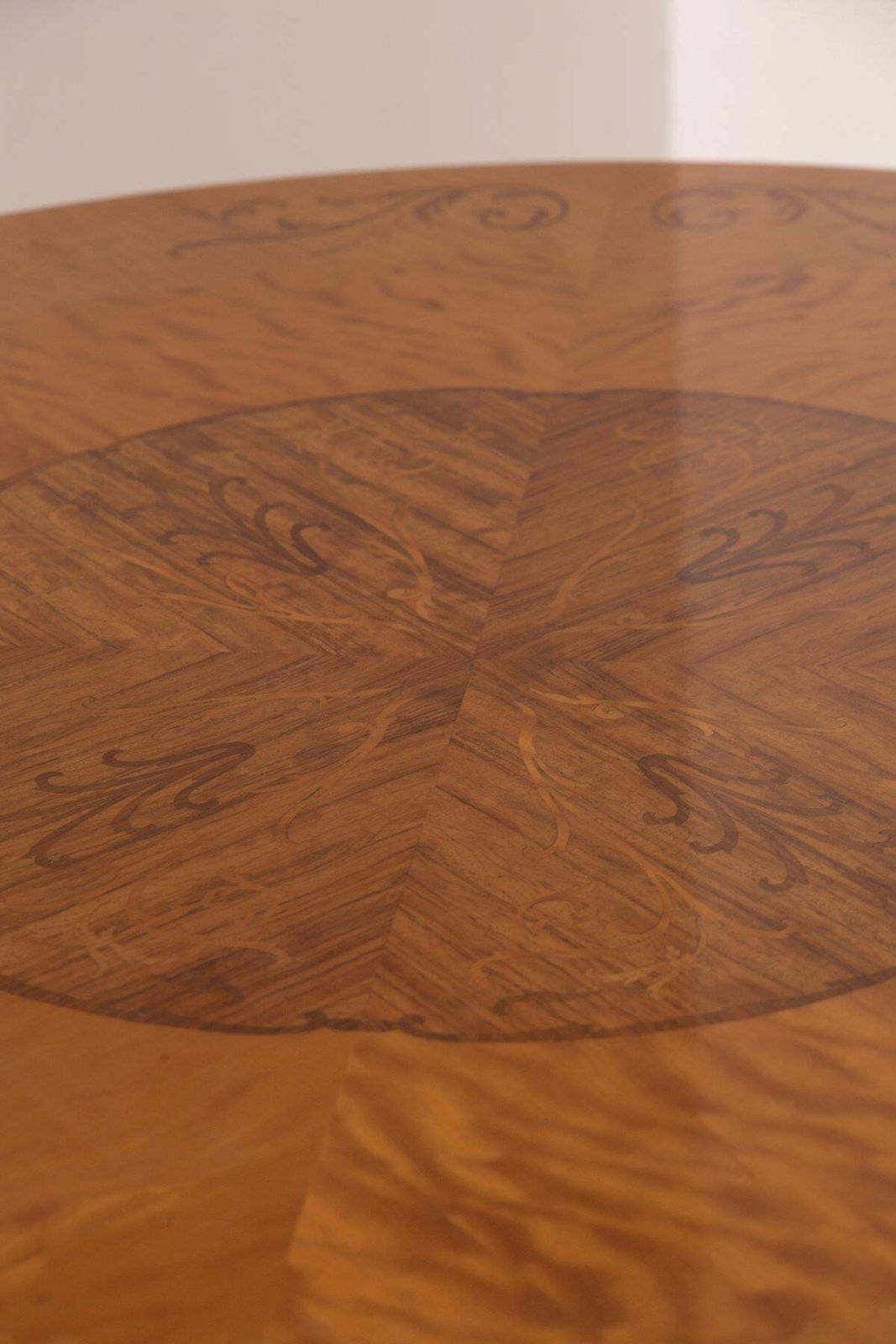 Elegant Italian Chiavarino Table With Inlaid Wood Or Grand Foyer photo 4160.0