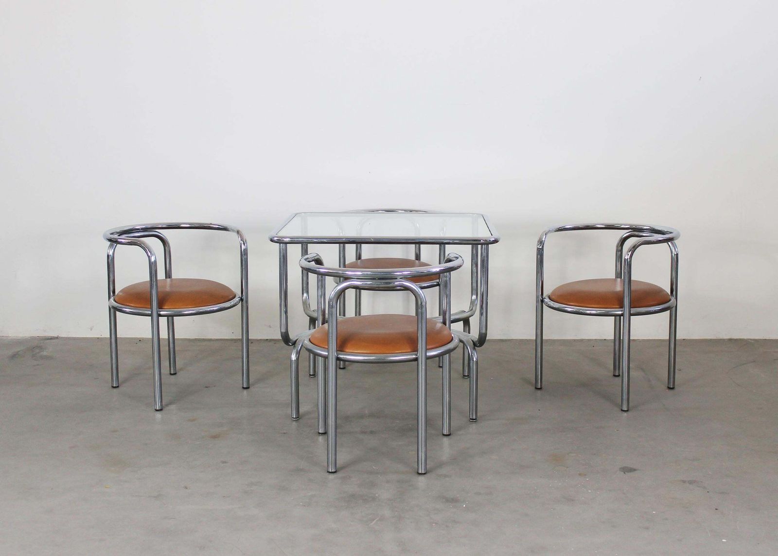 Gae Aulenti Locus Solus Dining Room Set In Steel And Leather By Poltronova 1970s photo for sale