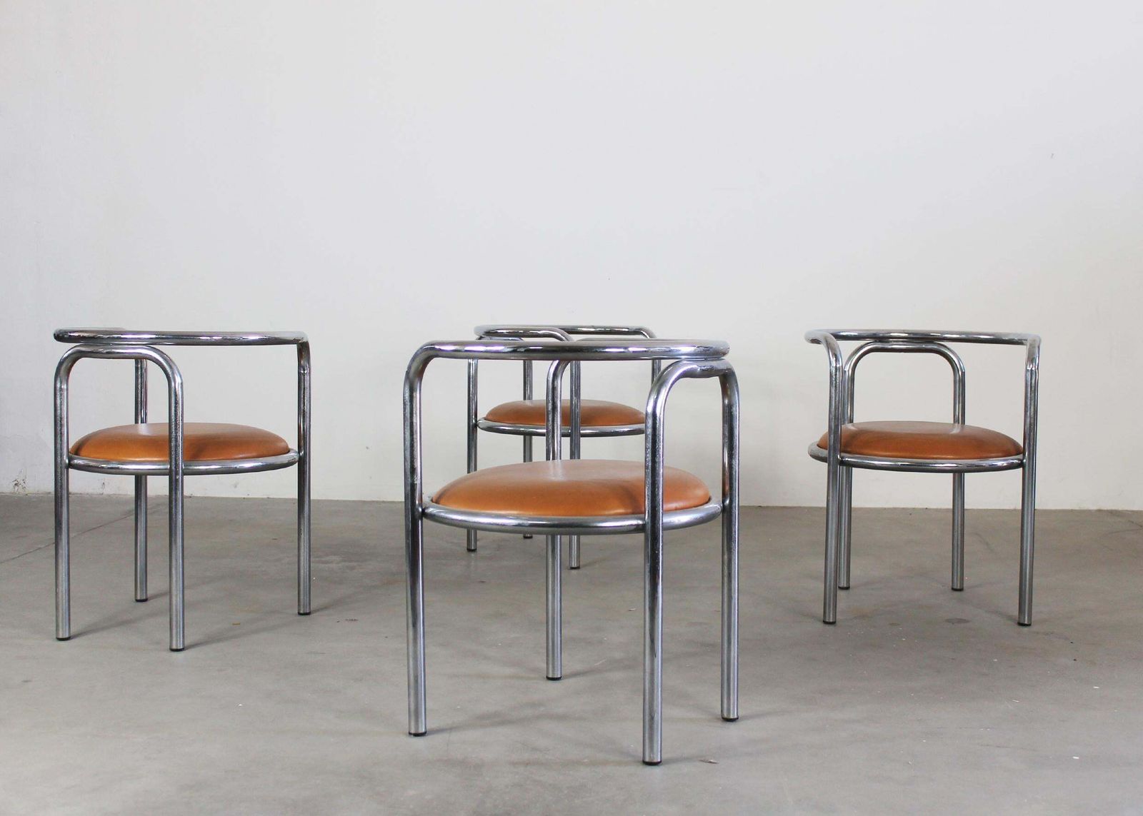 Gae Aulenti Locus Solus Dining Room Set In Steel And Leather By Poltronova 1970s photo vintage