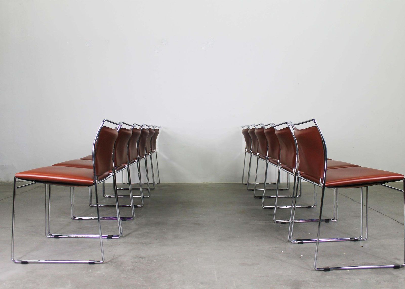 Kazuhide Takahama Set Of Twelve Tulu Chairs In Leather And Steel By Simon Gavina photo vinterior