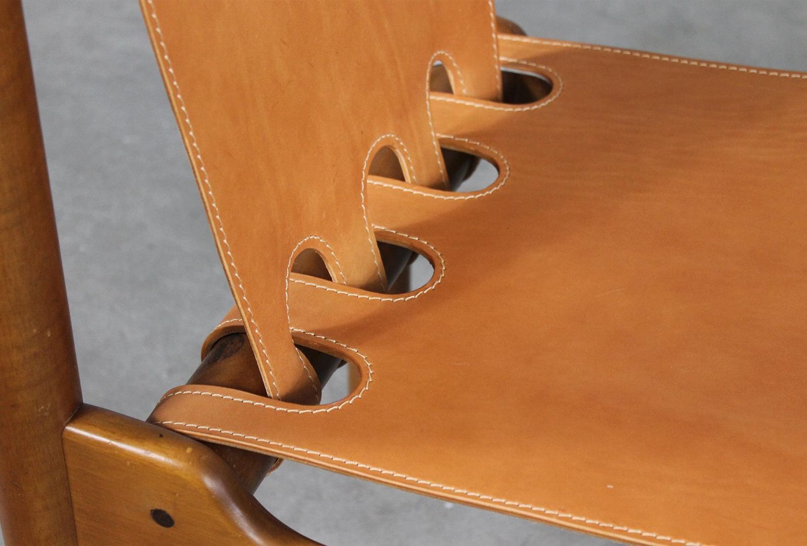 photo vintage Ilmari Tapiovaara Set Of Twelve Dining Chairs By Permanente Mobili Cantù 1950s