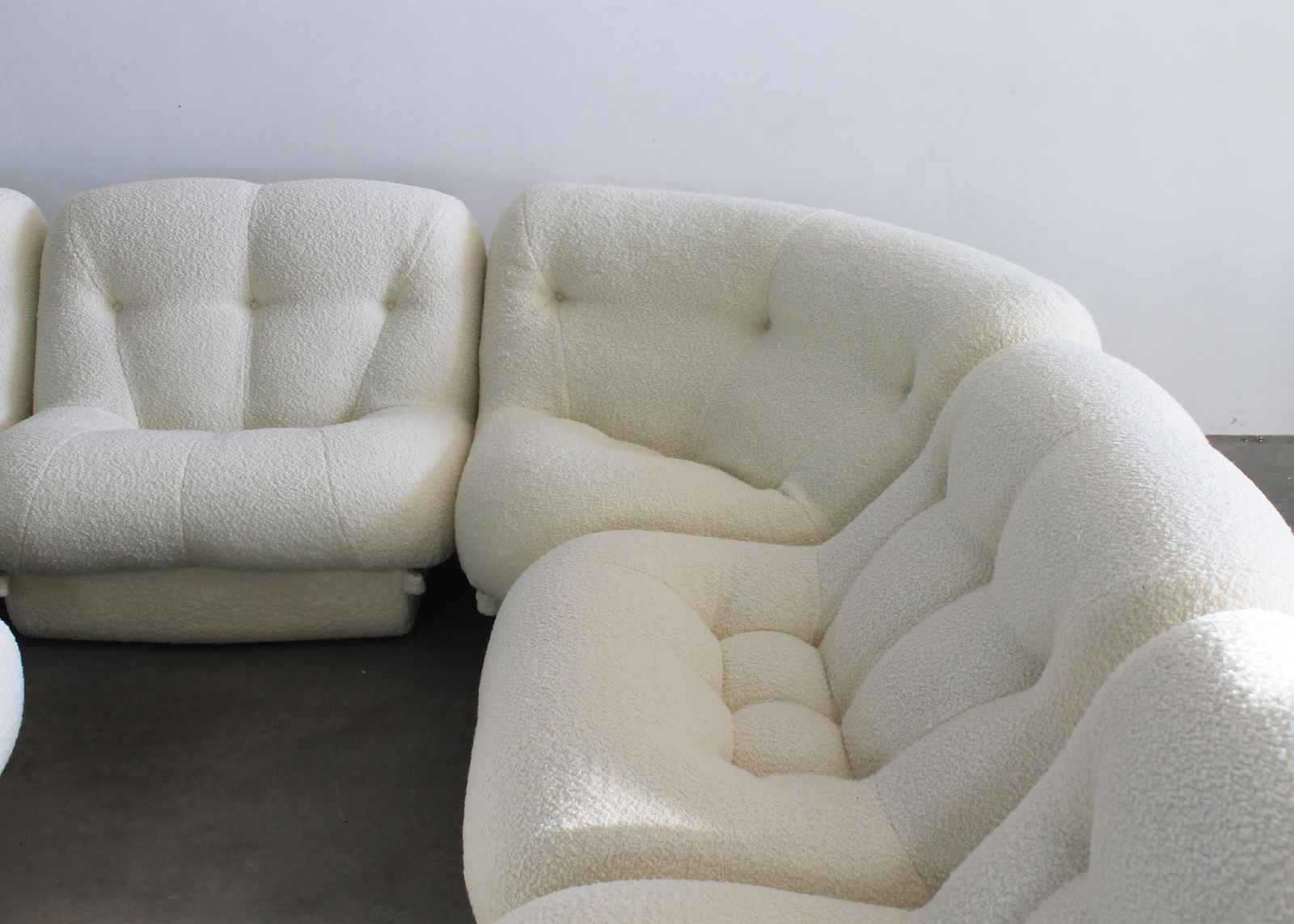 Rino Maturi Nuvolone Living Room Set In White Boucle By Mimo Padova 1970s Italy photo vintage
