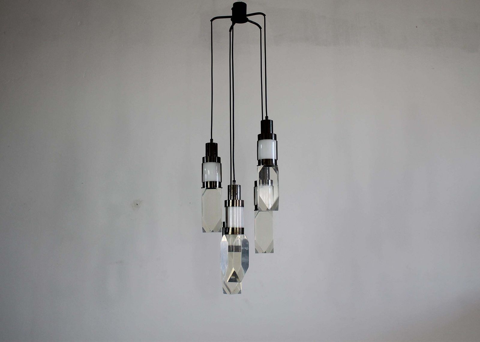 Gaetano Missaglia Ceiling Lamp With Lampshades In Lucite Plexiglass 1970s Italy photo furniture