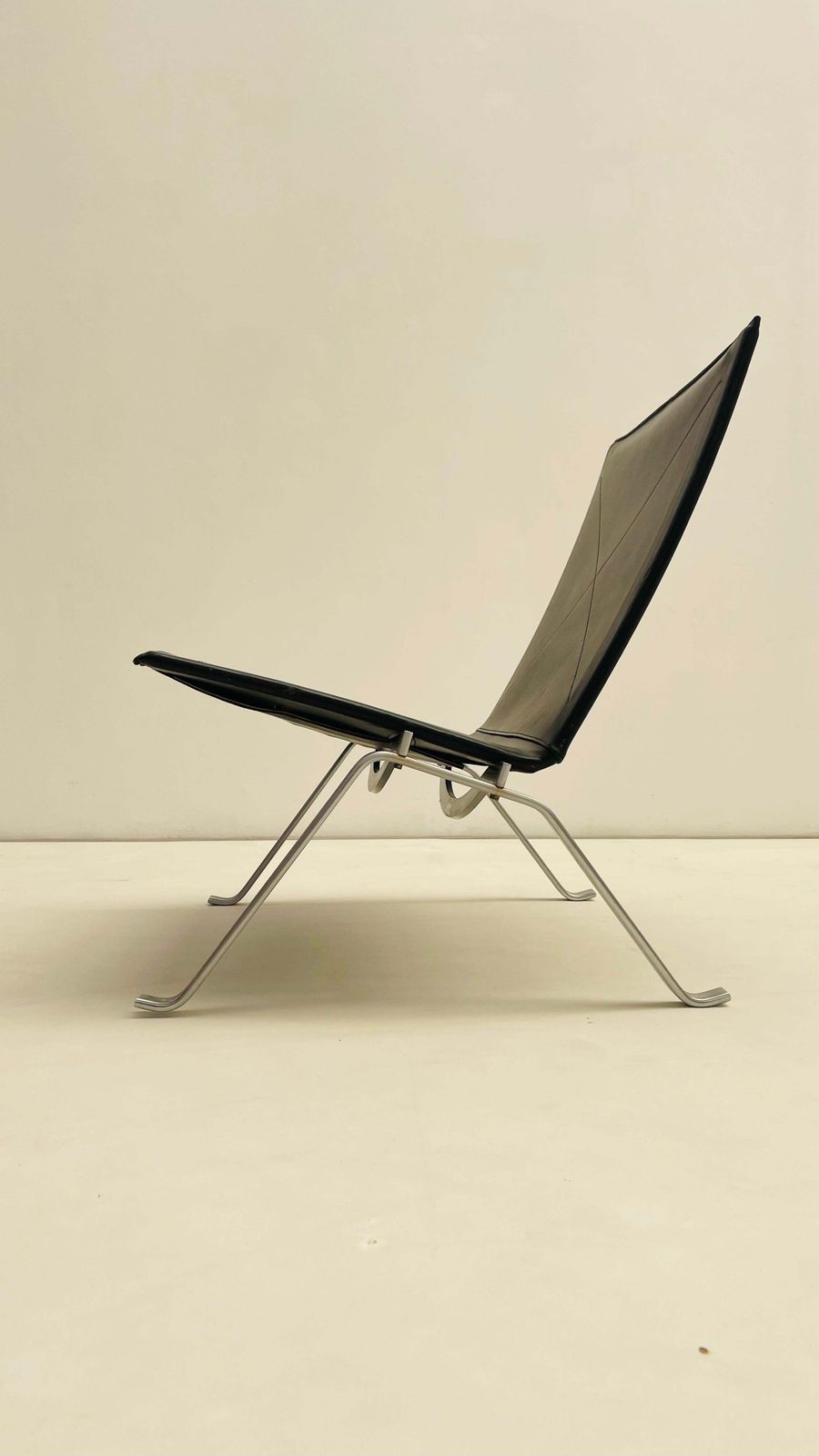 'Pk22' By Poul Kjaerholm For Fritz Hansen photo buy