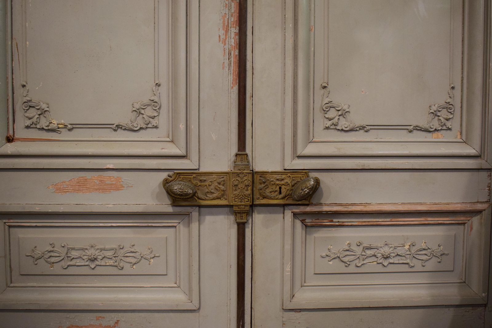 Large Set Of Napoleon III French Antique Exterior Doors With Carved Panels photo 5309.0