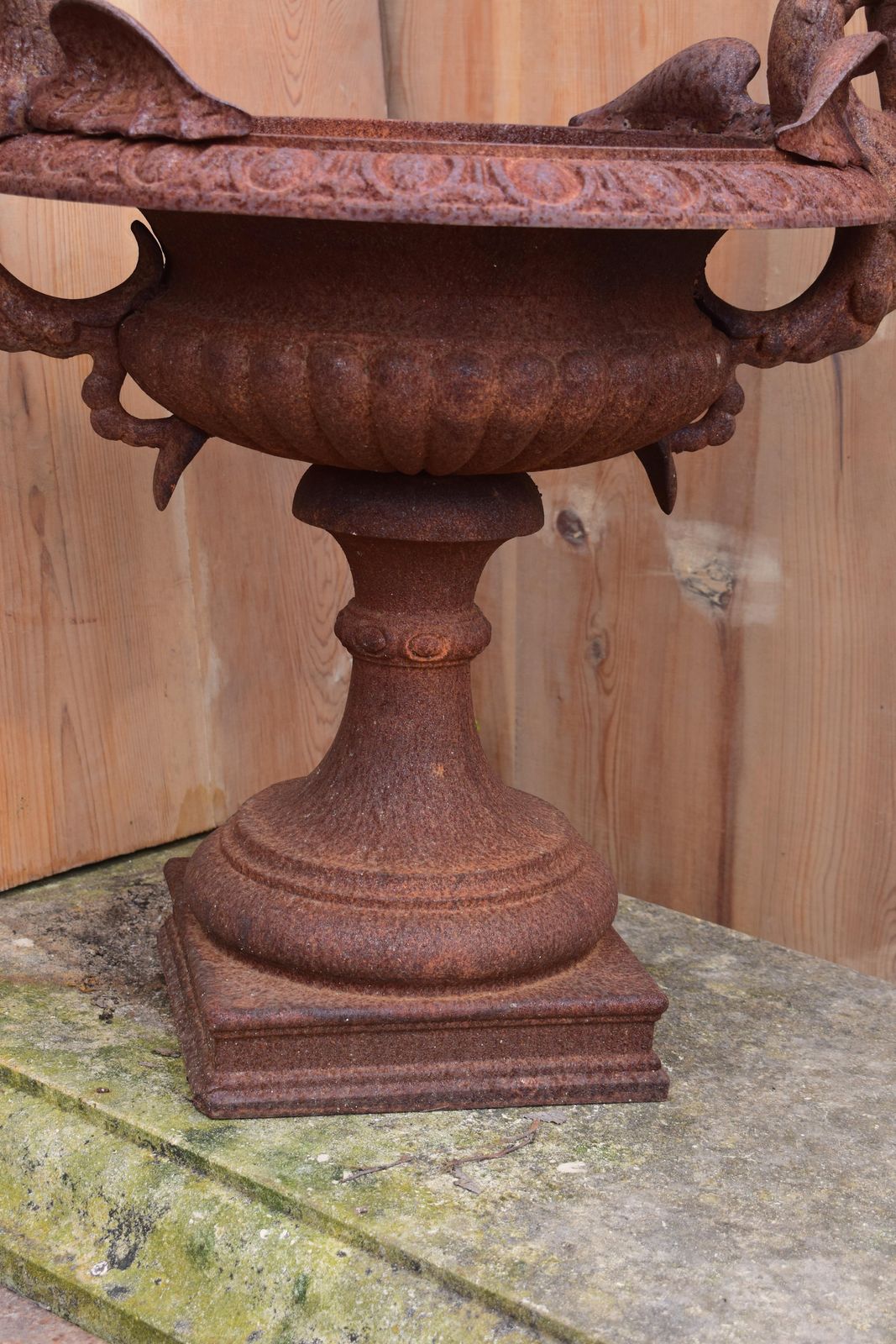 French 19th Century Cast Iron Garden Urn With Dragon Handles photo 1327.0