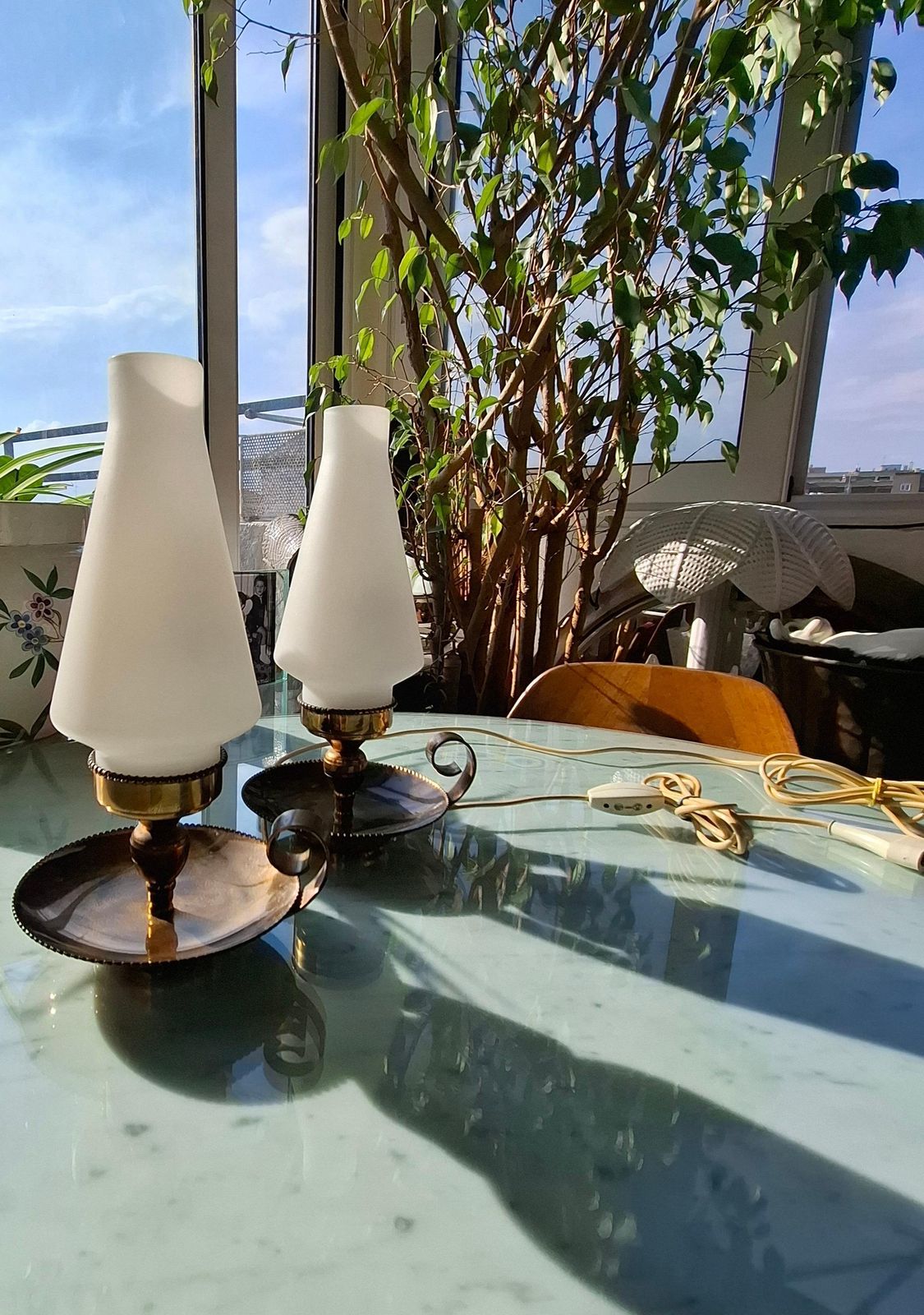 Stilnovo Coppia Lampade Da Tavolo Firmate Ottone E Vetro Opale 1950 Italy photo furniture